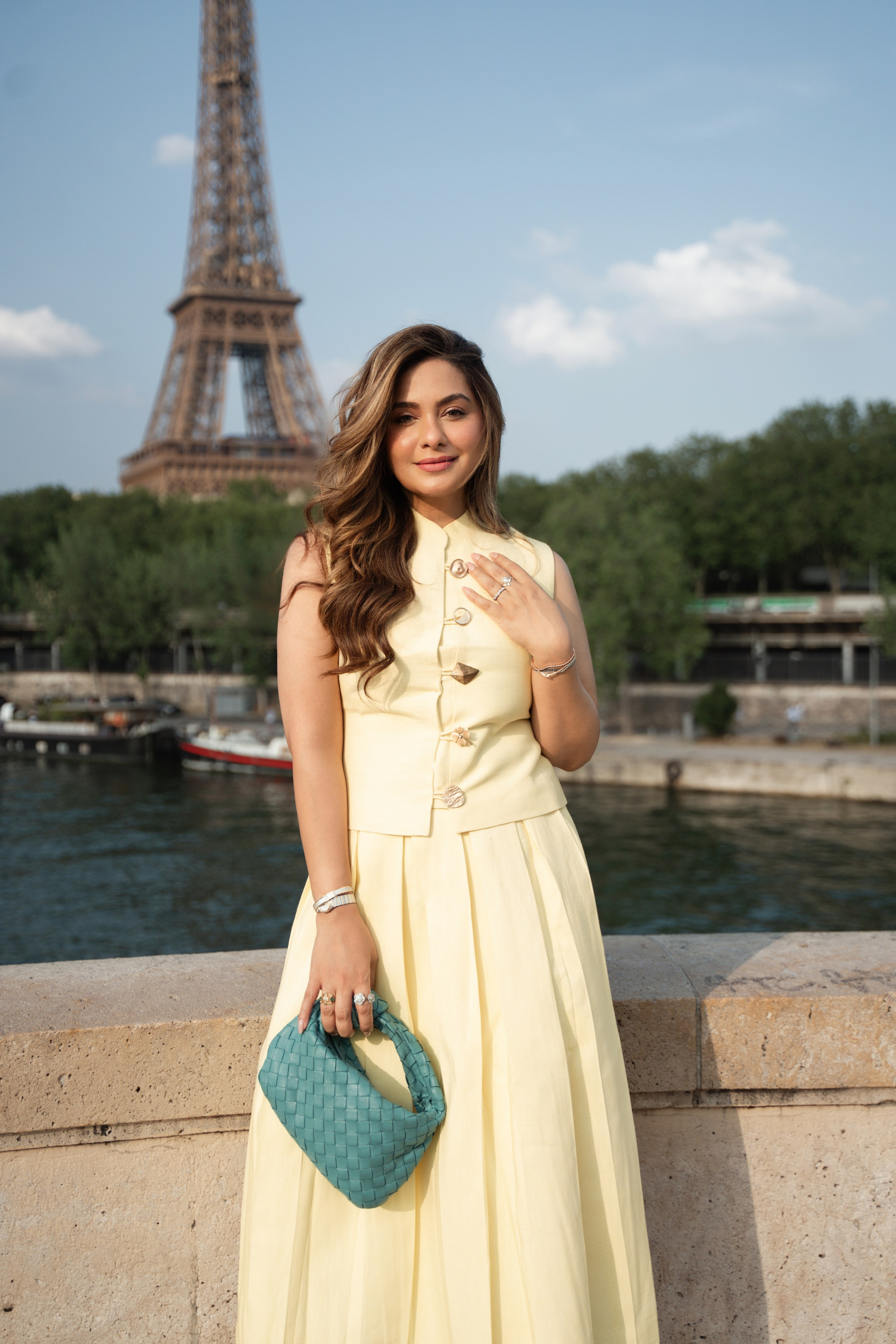 Photographer in Paris Yulia Shkadina | Couples, engagement, pre-wedding, individual photo-shoots in Paris at the best locations