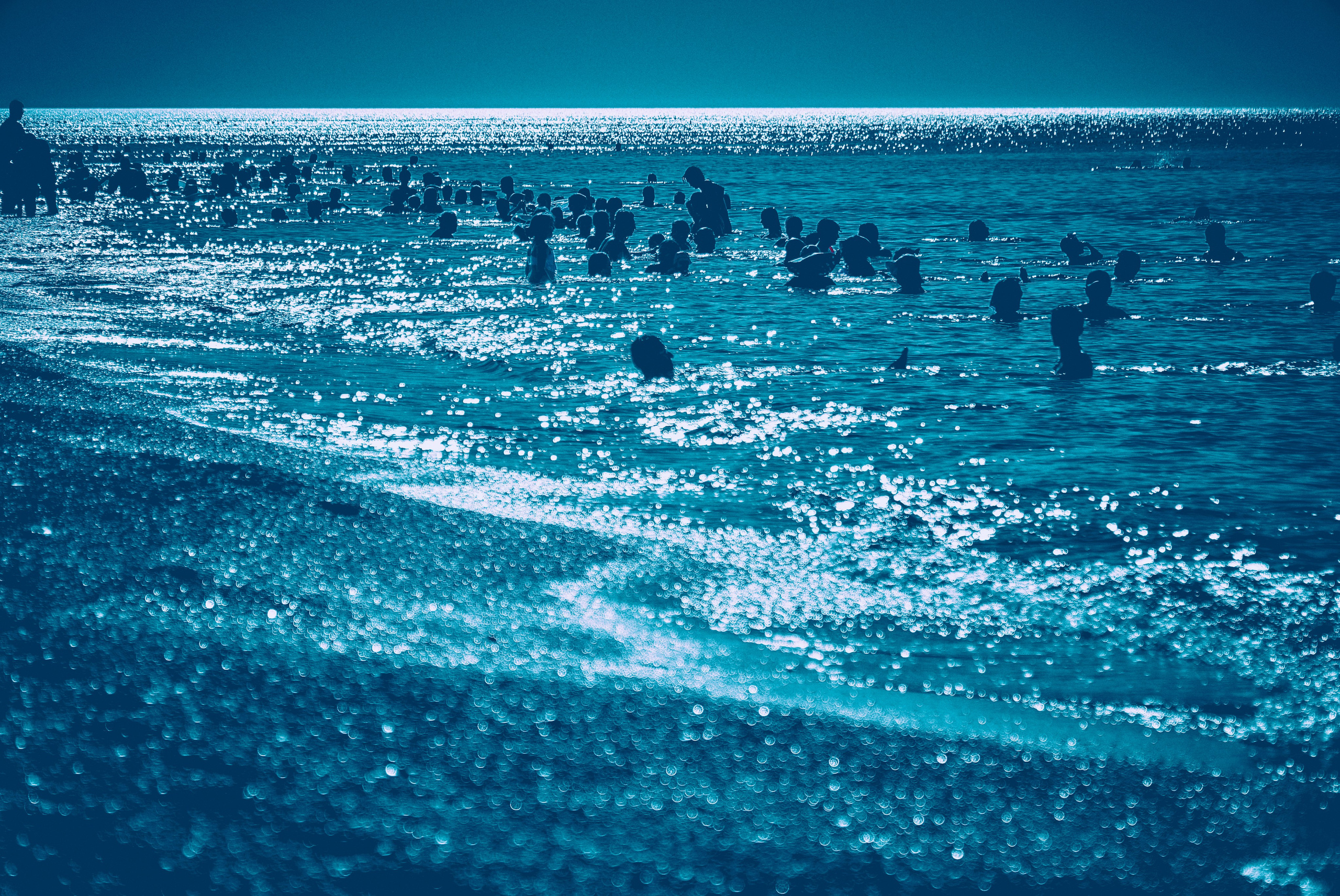 Andriej Szypiłow - Fotograf i Wideograf - Reportaż artystyczny - Antalya. Plaża. Mustafa Kemal Atatürk. Plaża jest doskonałym miejscem do spędzenia czasu dla osoby z teleobiektywem.