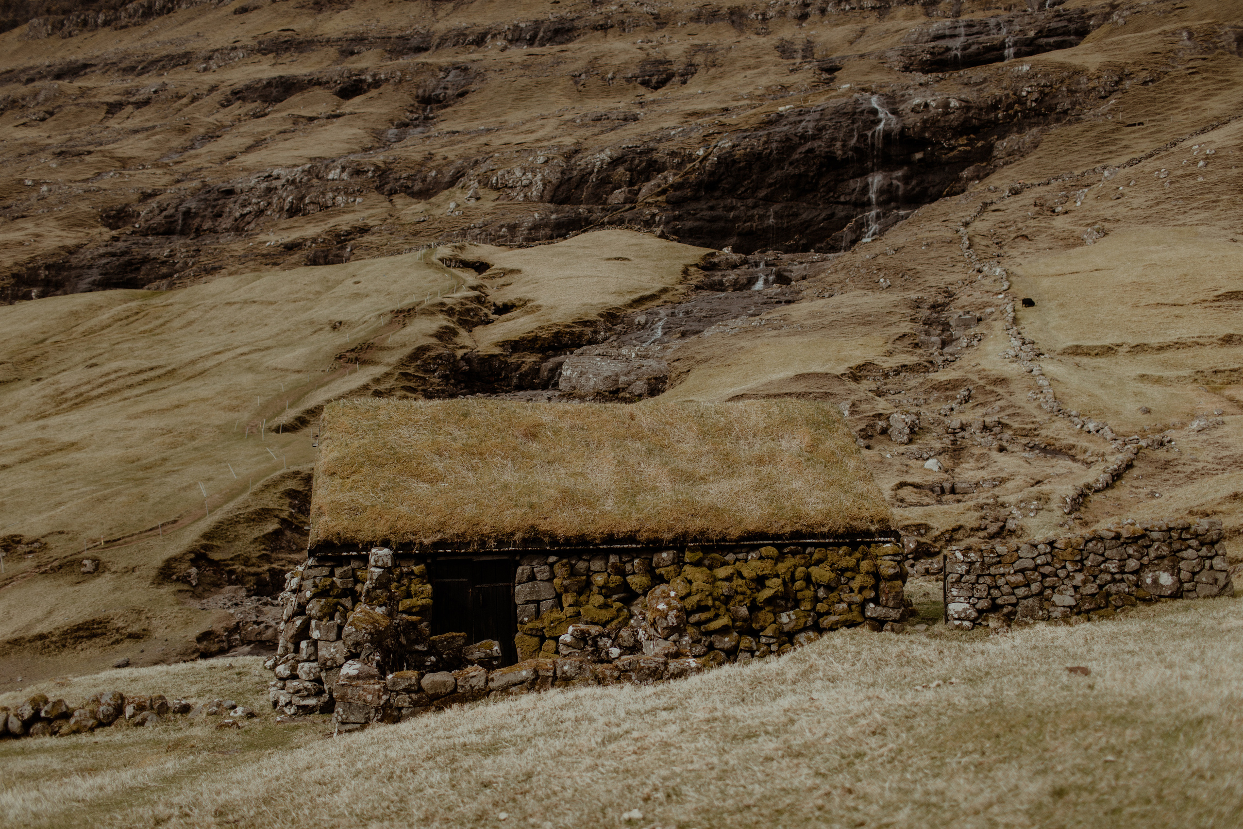 Elopement at Faroe islands. Iceland elopement photo and video | Nikolaichik Photo