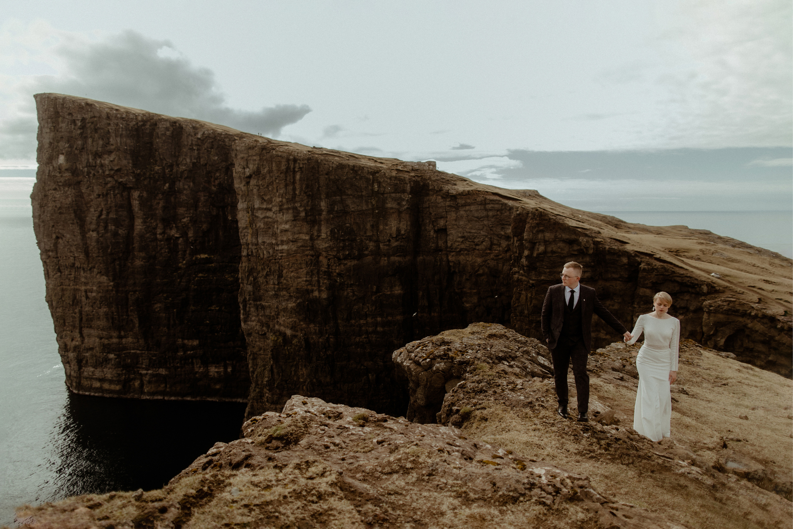 Elopement at Faroe islands. Iceland elopement photo and video | Nikolaichik Photo