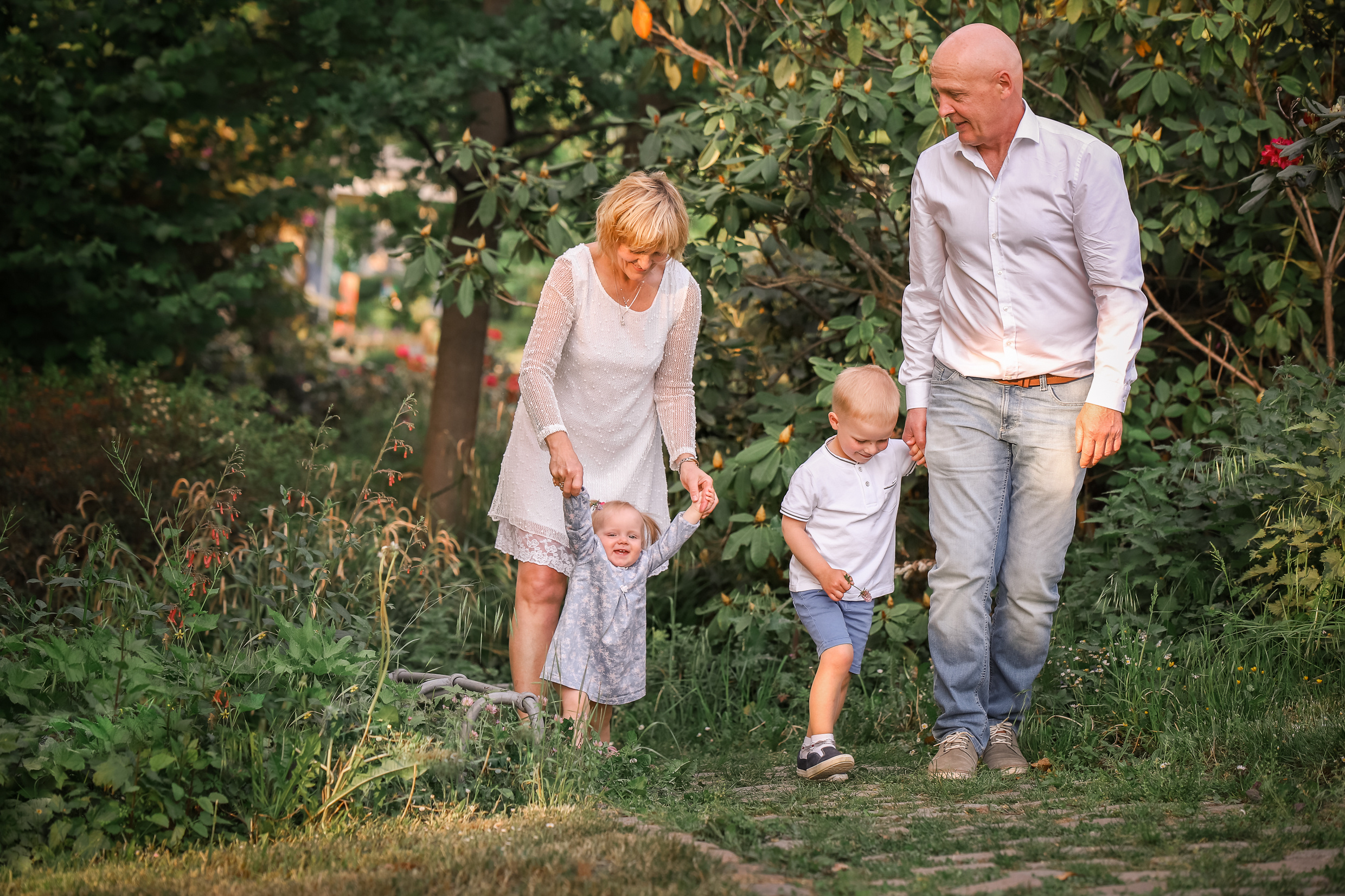 Familienfotoshooting Seepark. Fotograf in Freiburg, Meerim Kaufmann