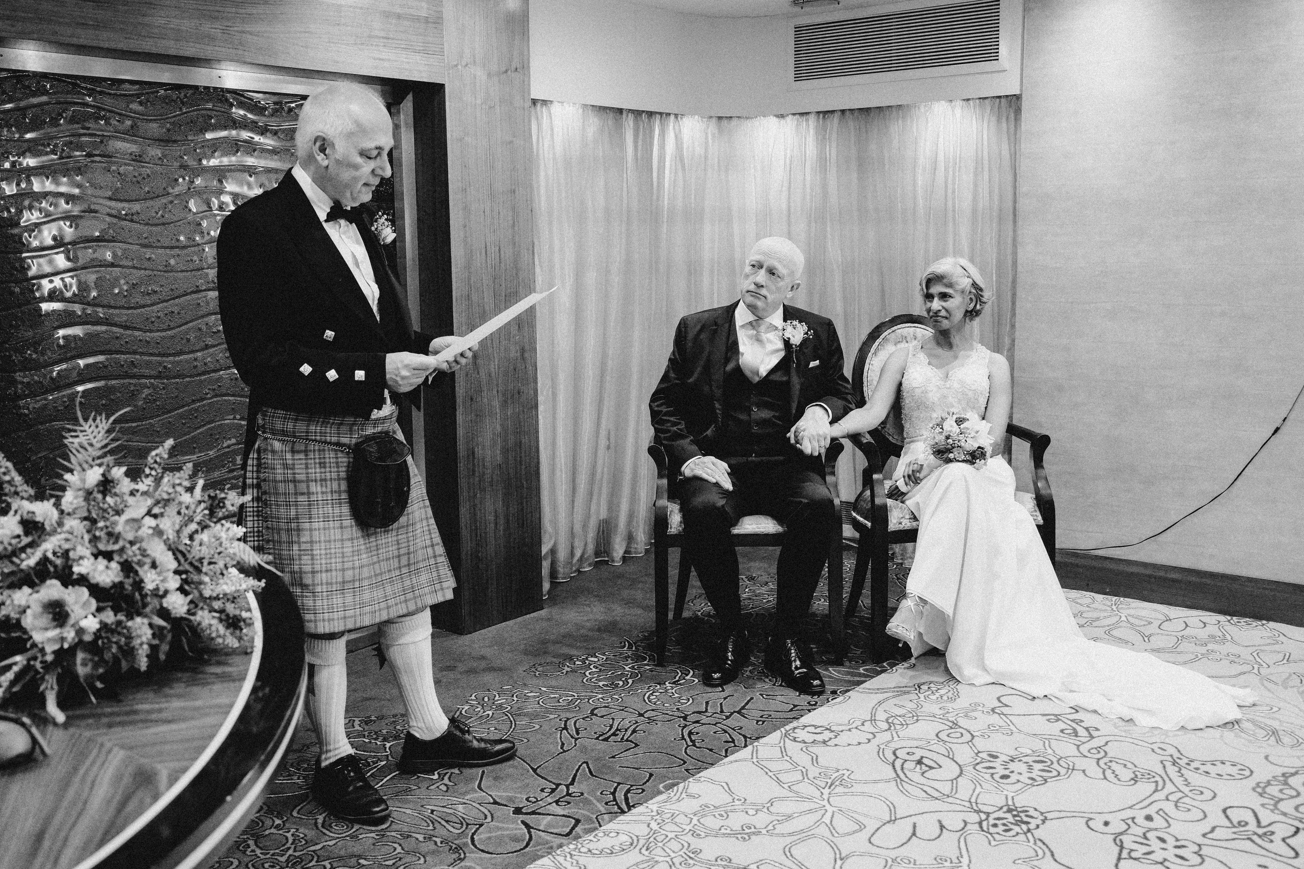 Intimate civil ceremony at Solihull registry