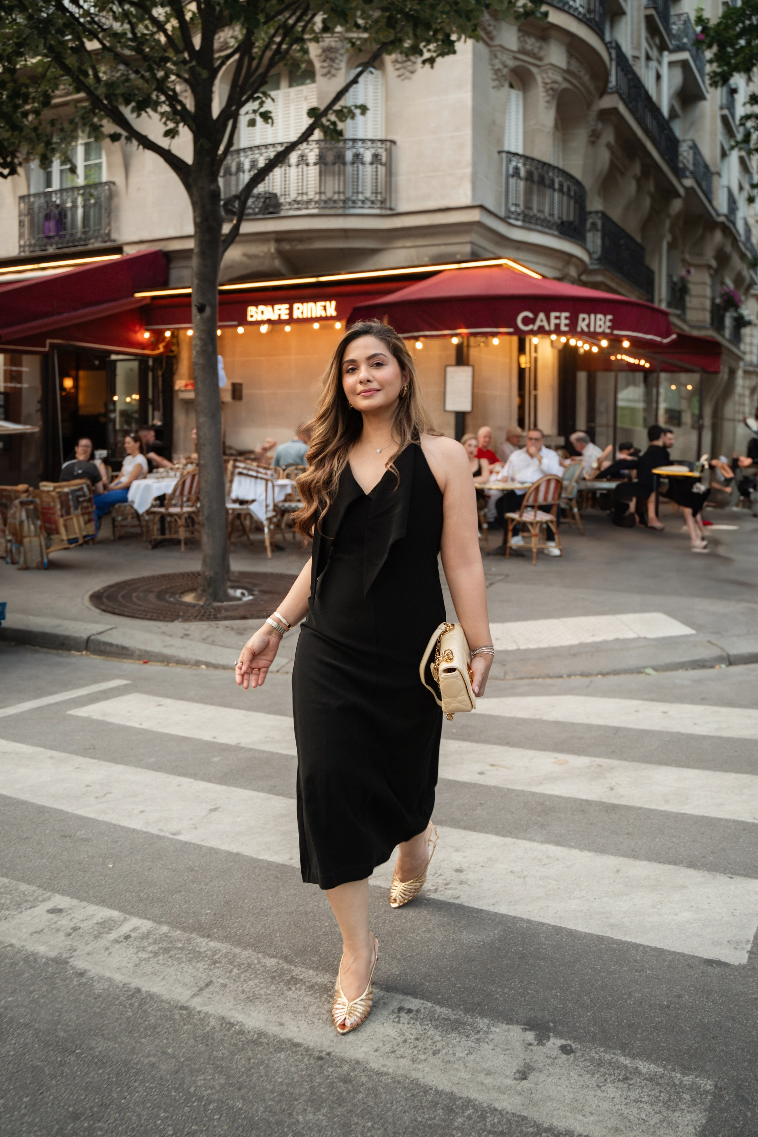 Content shooting. Photographer in Paris Yulia Shkadina | Couples, engagement, pre-wedding, individual photo-shoots in Paris at the best locations