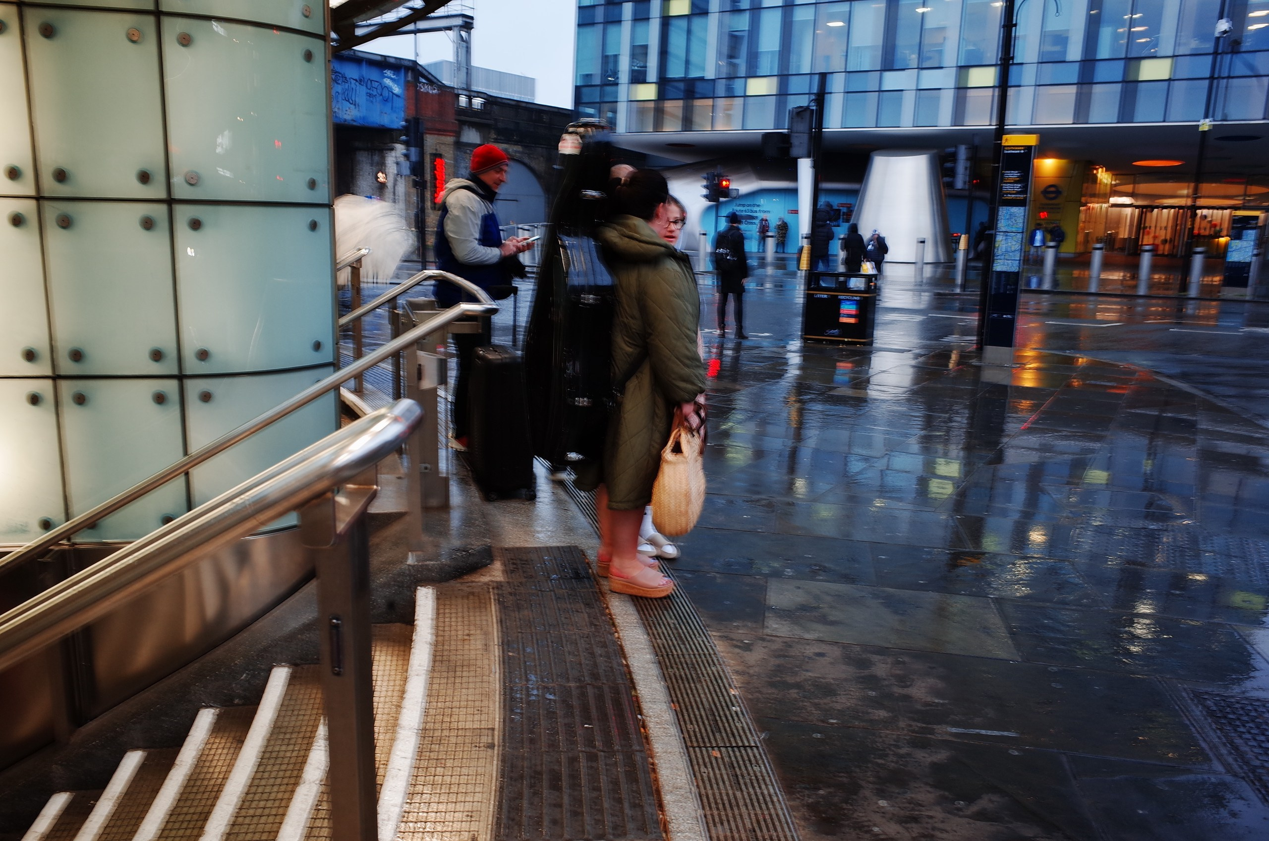 English (not yet summer) rain. Виктория Дини. Арт-фотография
