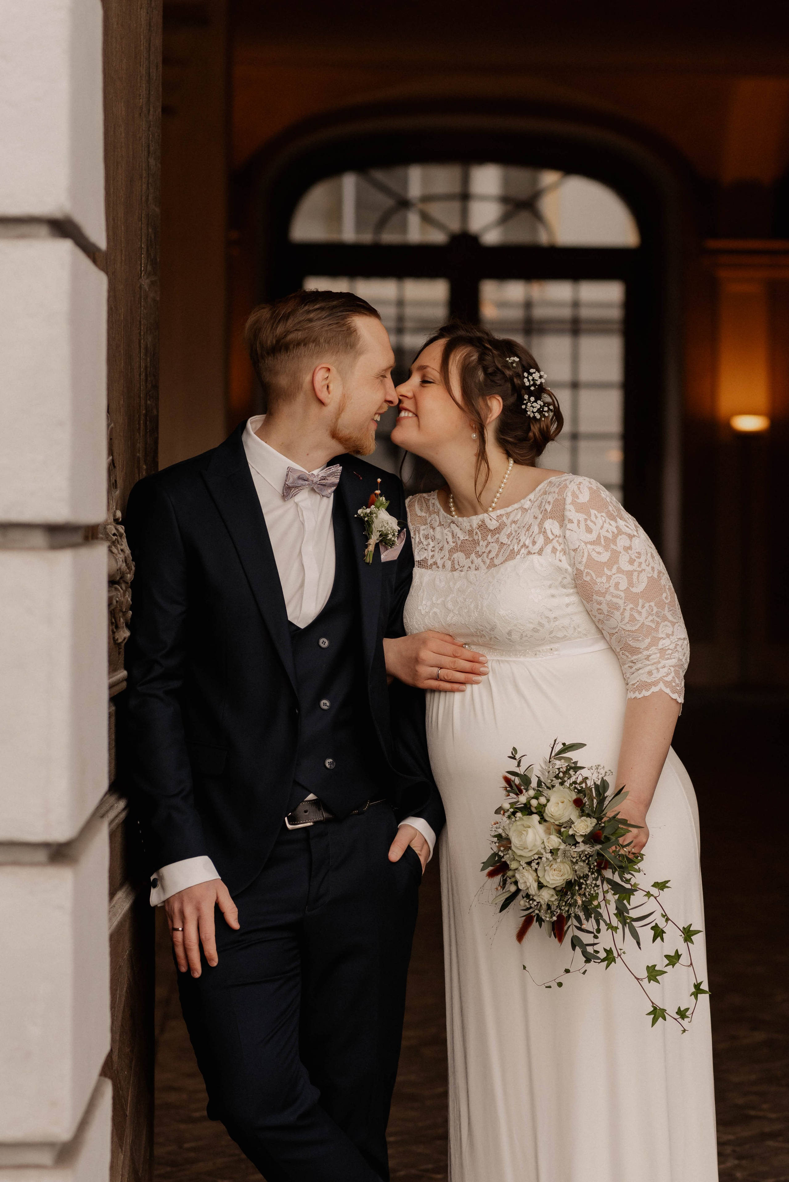 PRE-WEDDING IN HOFGARTEN ANSBACH. Photographer in Nuremberg Irina Mehnert from Ansbach