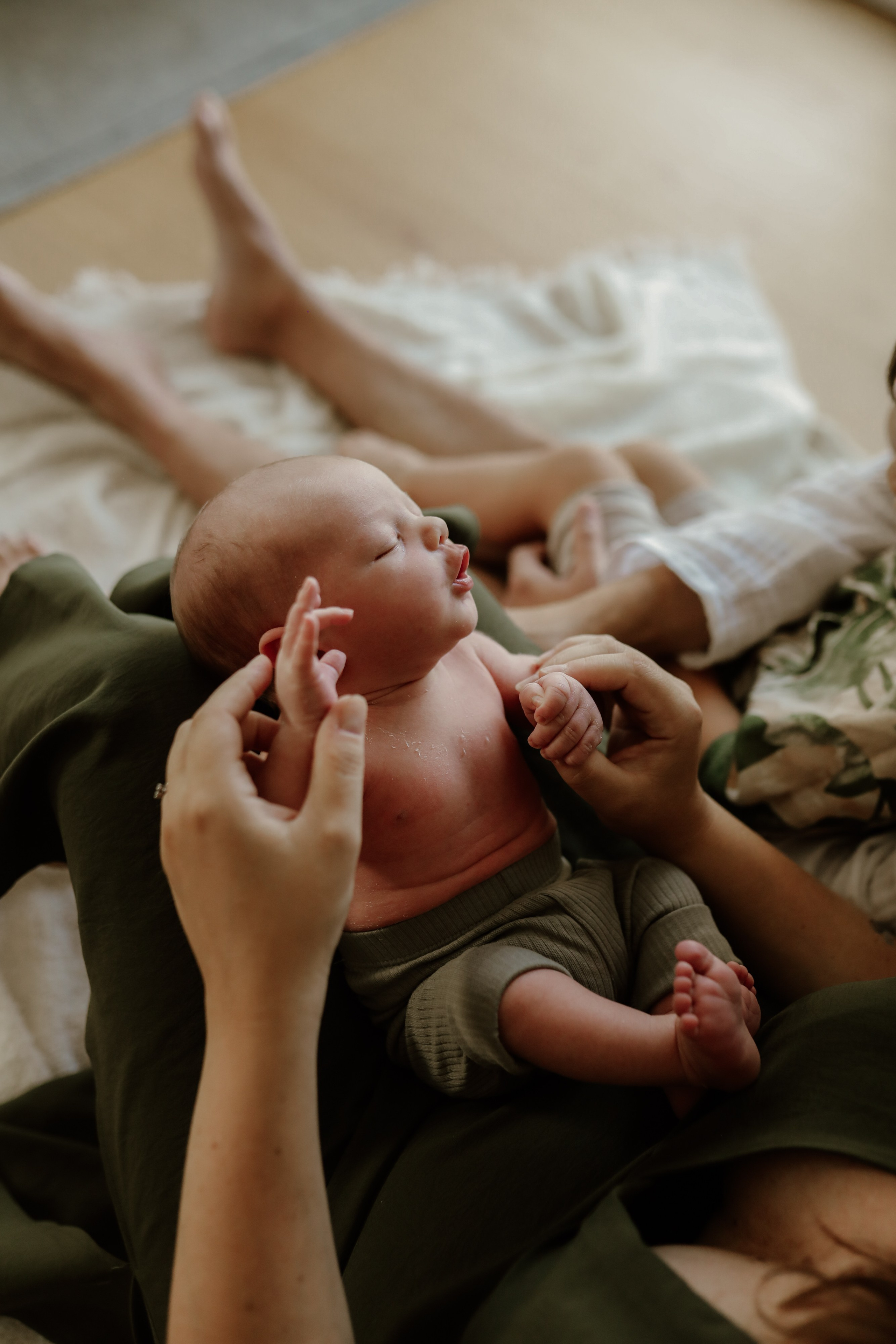 Newborn Fotoshooting ohne Stress?f. Hochzeitsfotograf und Familienfotograf in Neustadt an der Weinstraße, Haßloch, Ludwigshafen, Speyer und Landau - Ekaterina Seoud
