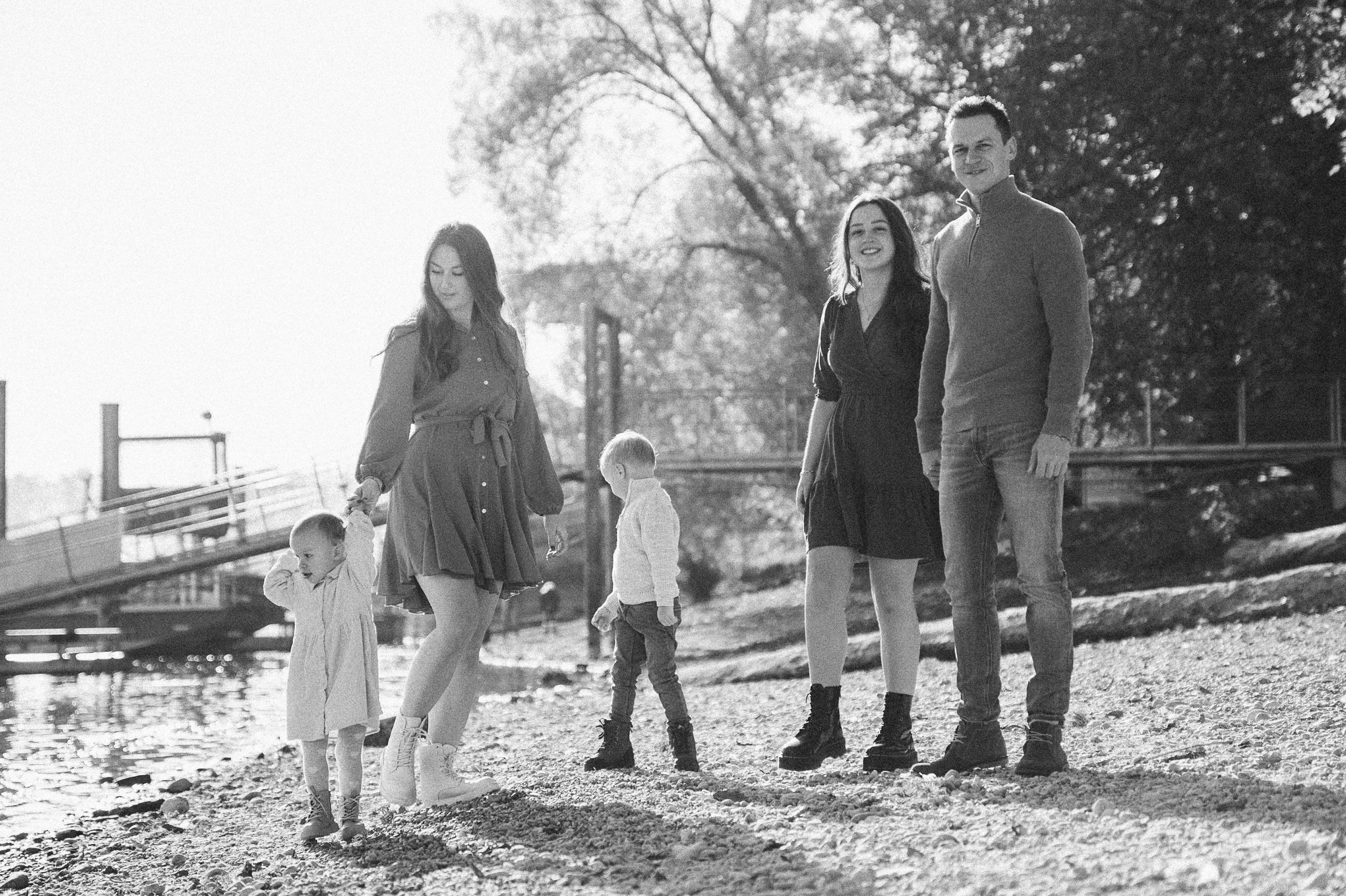 Familien Shooting. Natürliche Familien und Hochzeitsfotografin in Konstanz am Bodensee