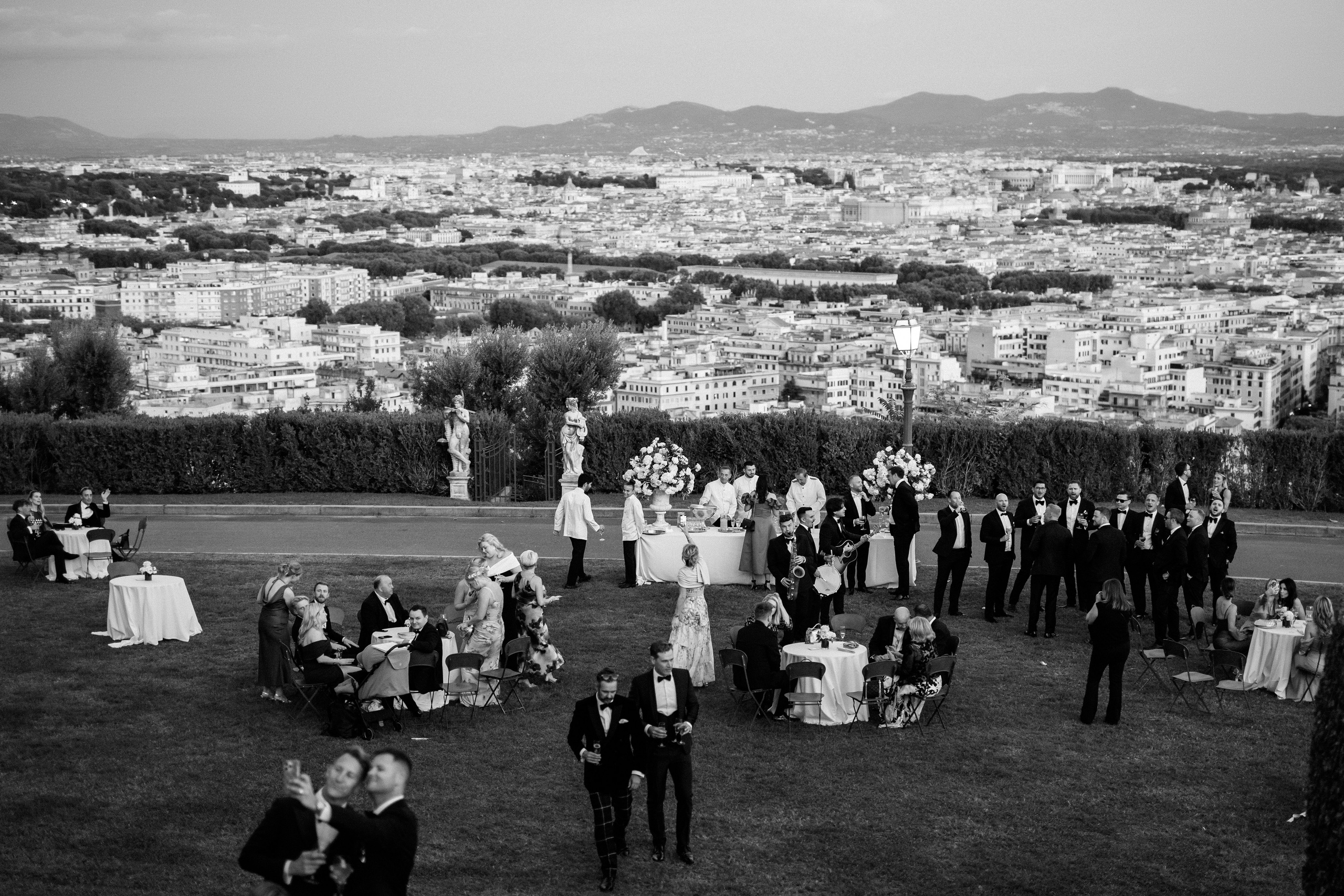 Wedding photographer Italy Rome, Tuscany, Lake Como, Sicily, Puglia. Wedding Photographer Rome Tuscany Como Sicily Puglia Amalfy Italy- Oksana Savenchuk