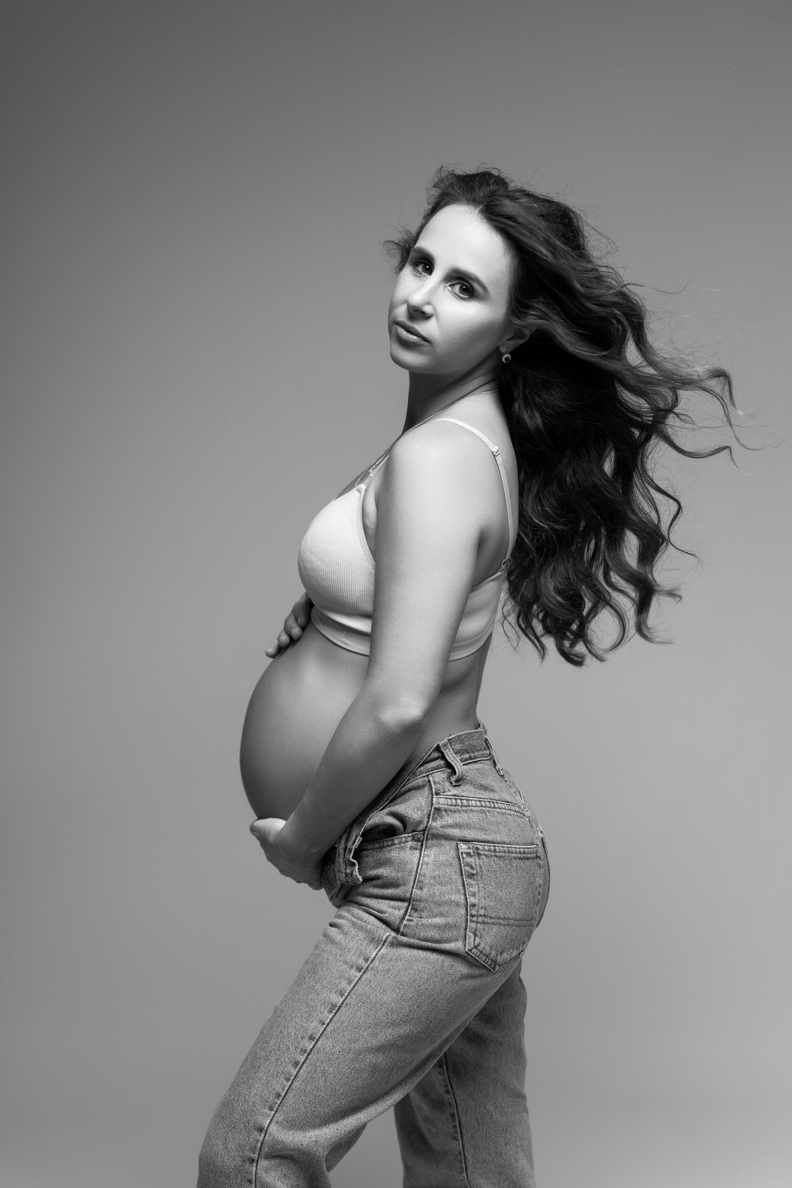 Photographe grossesse Paris, Pregnancy photographer Paris. Photographer in Paris