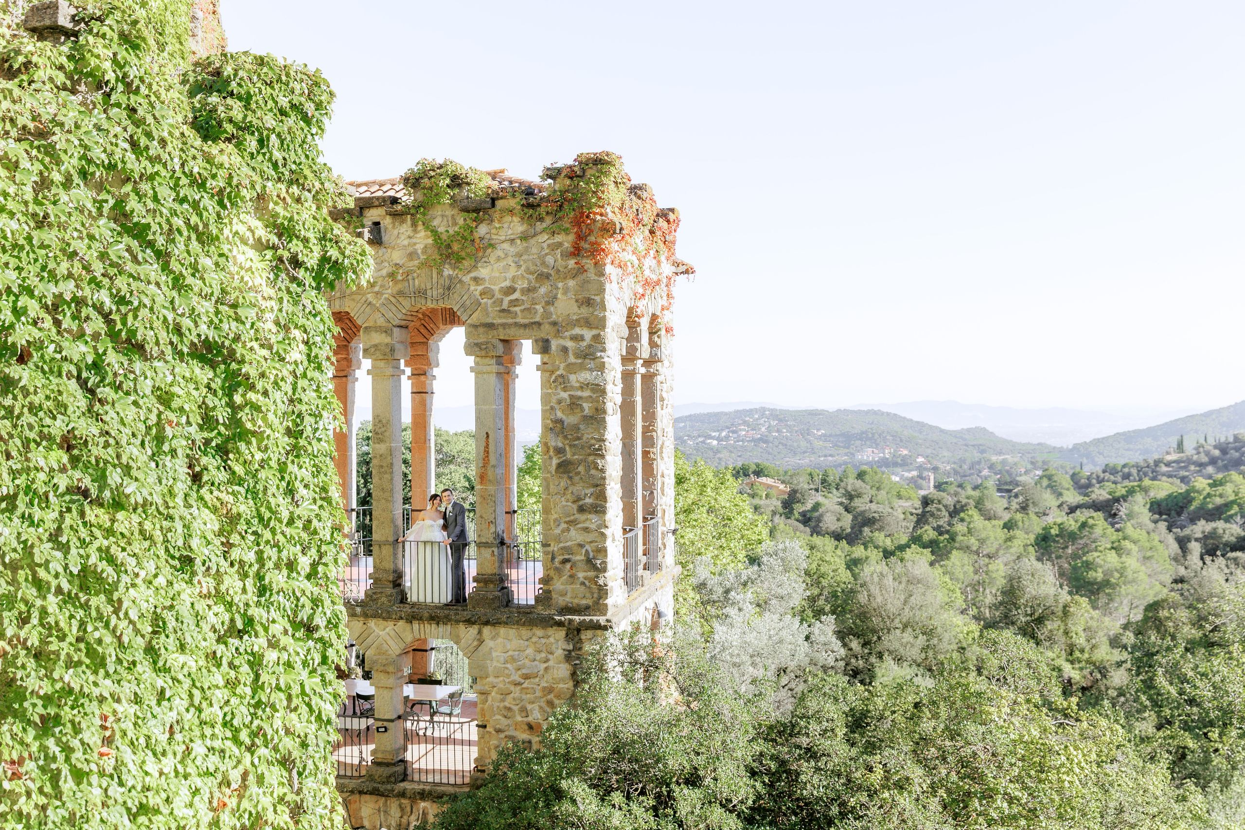 Stunning bride and groom portrait captured in the top wedding venue in Barcelona.