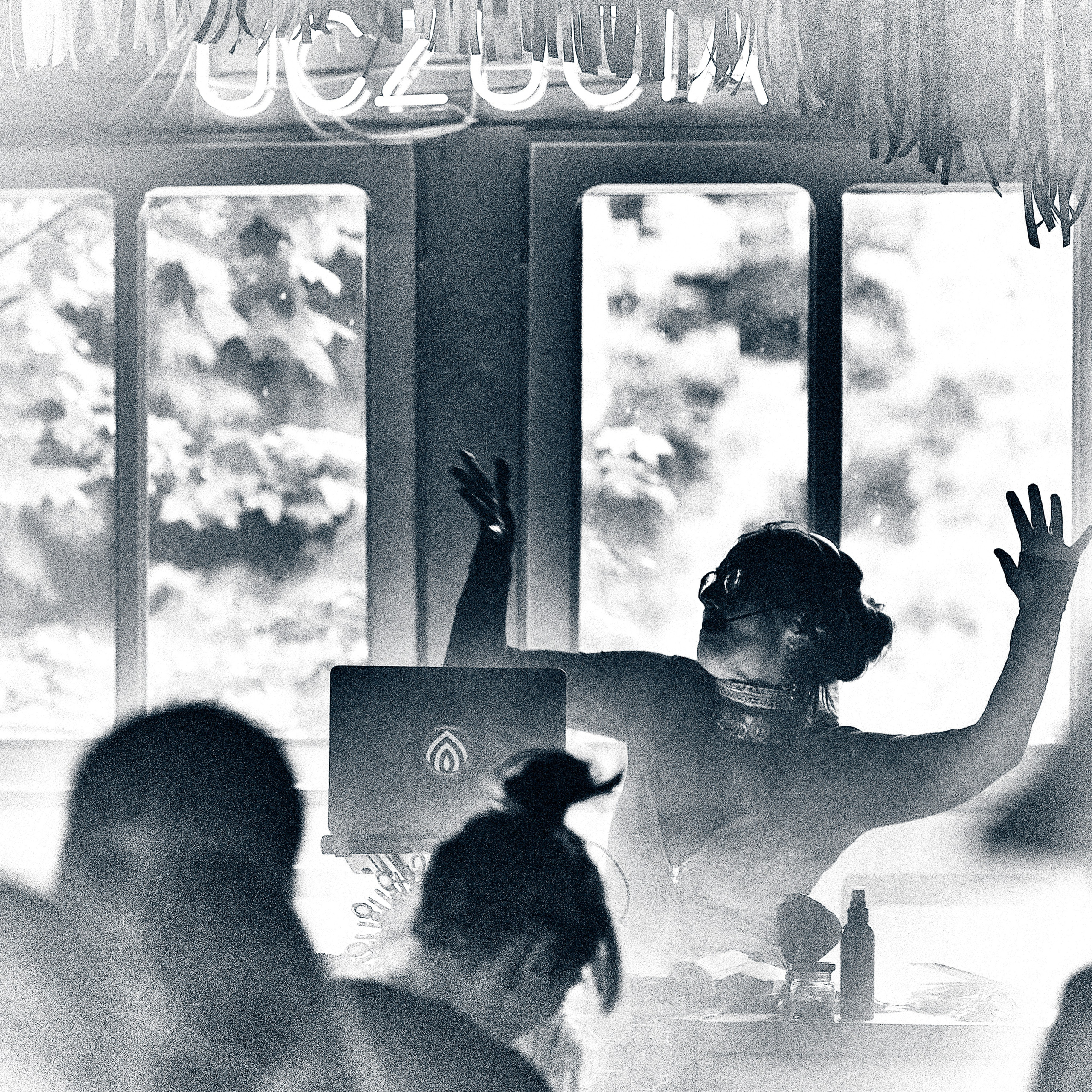 Anna Sierpowska - Movement Medicine na Mikrofestiwalu „2uRodziny Turkusowej Wyspy. Andriej Szypilow — Photography & Videography