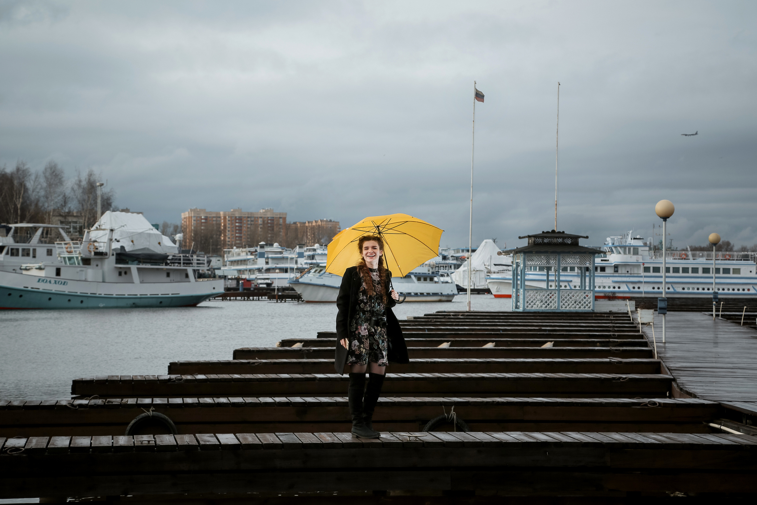 Wedding photos of bride, Wedding photos of groom. Wedding and family photographer in Cork, Ireland. Tigran