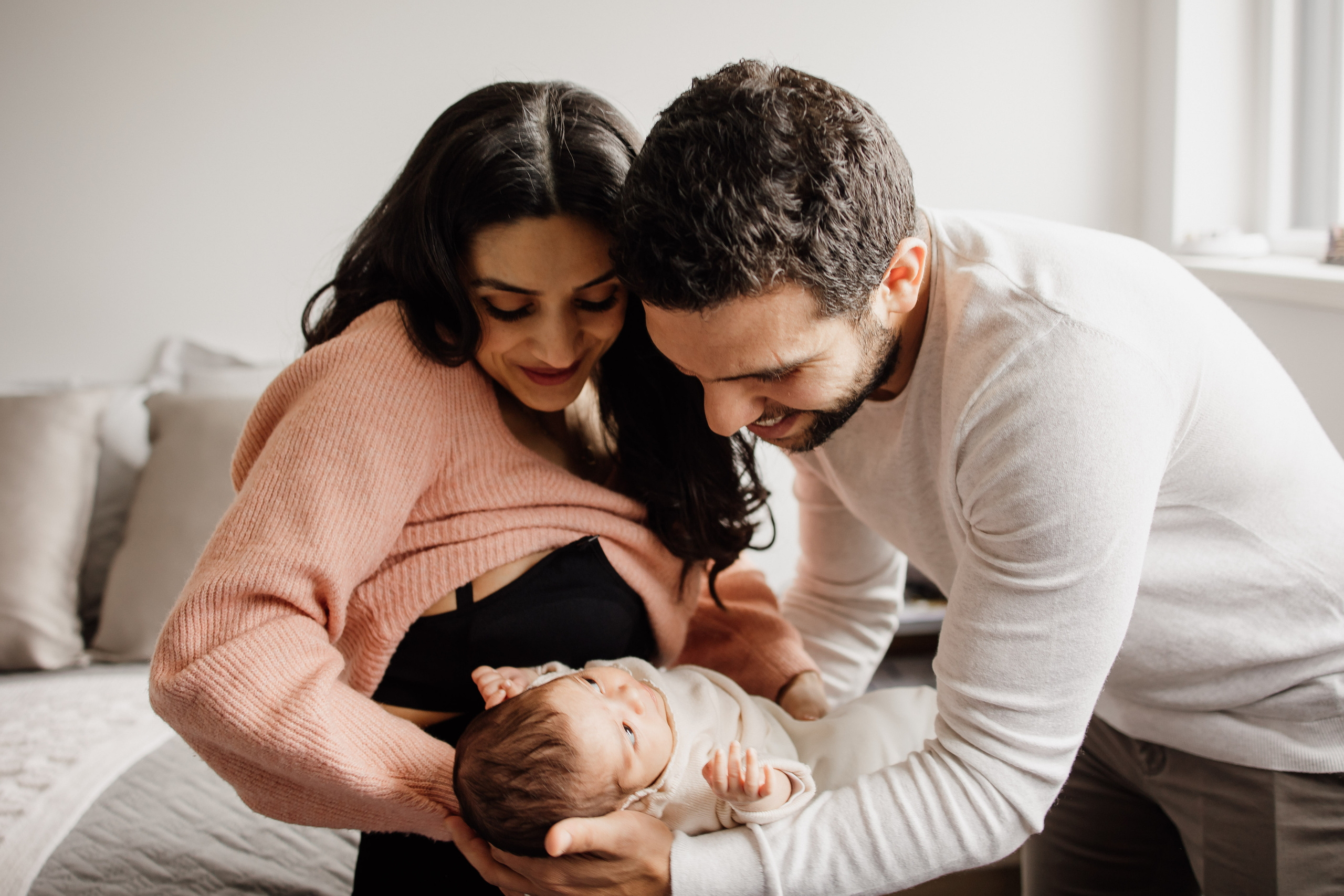 Votre patrimoine familial en images. Je suis Olga, votre photographe de famille à Metz et dans toute la France