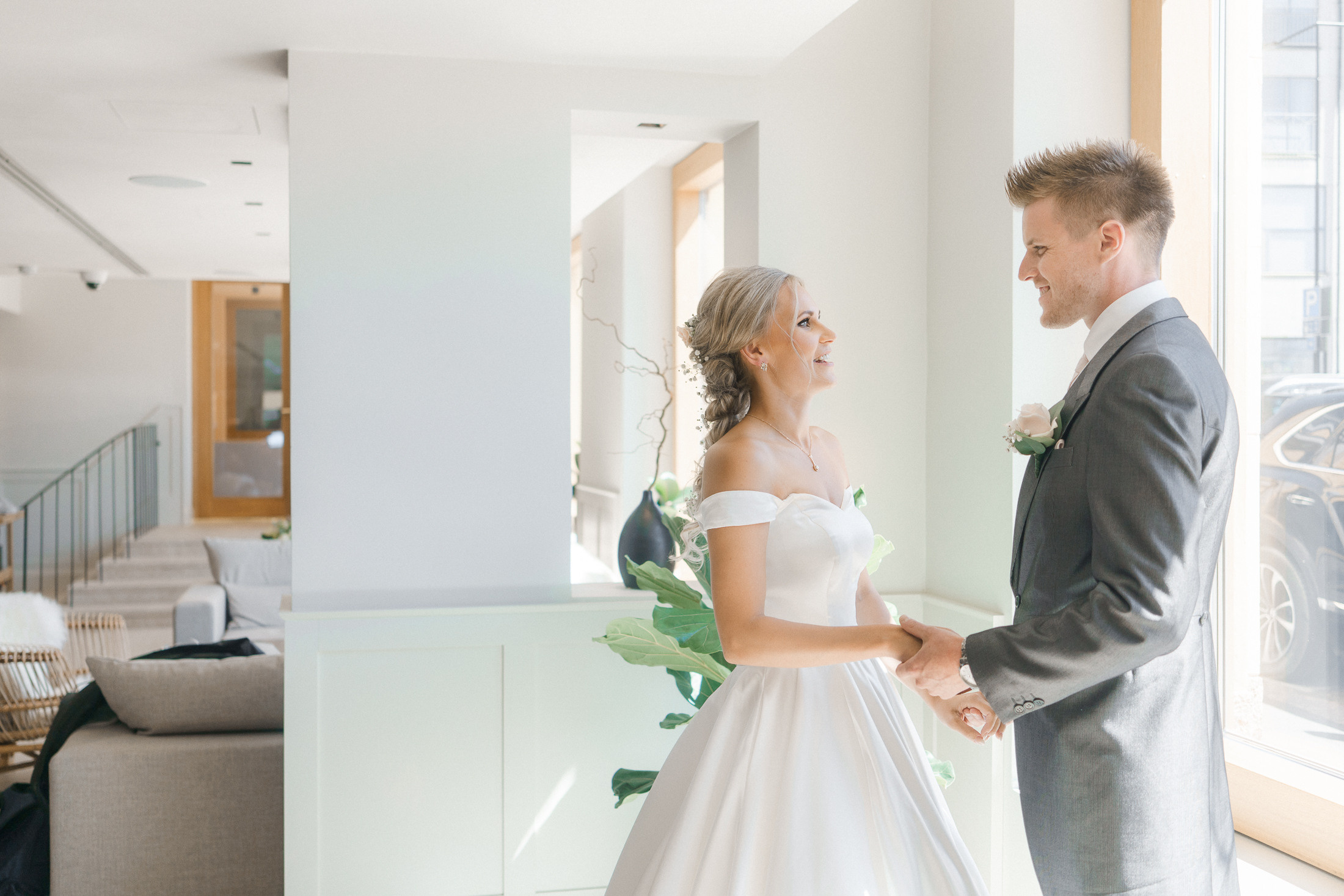 K&T, Hääkuvaus Porvoossa – Hotelli Runo, Tuomiokirkko & Tanssisaari