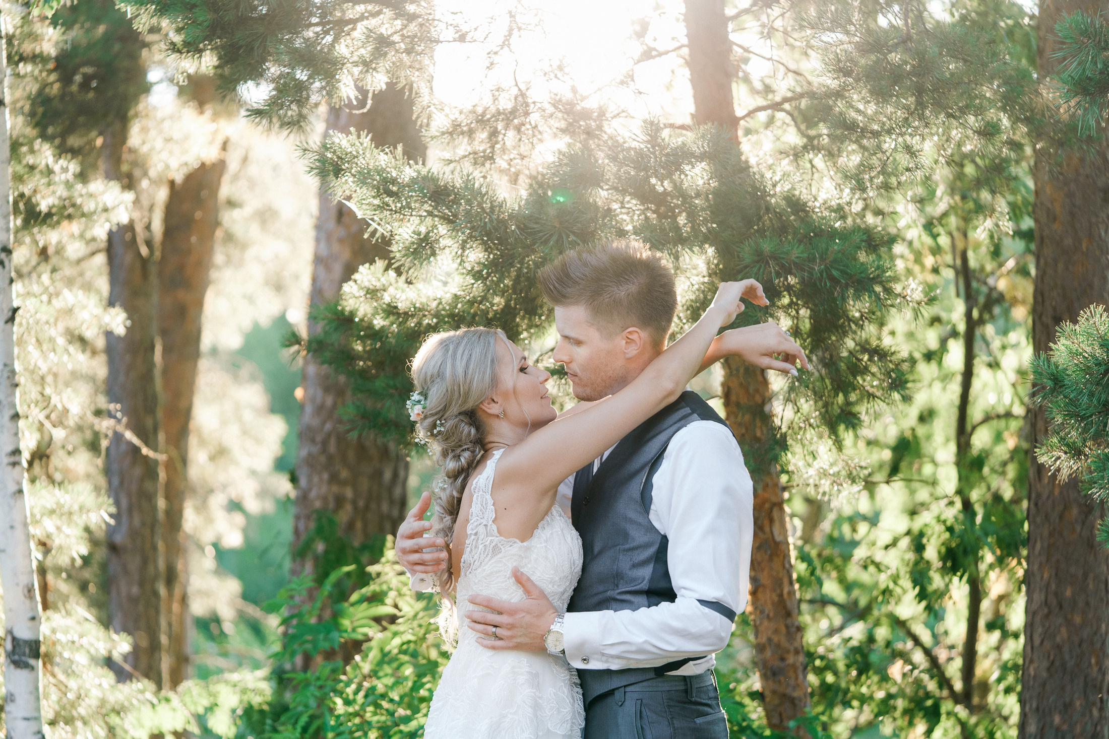 K&T, Hääkuvaus Porvoossa – Hotelli Runo, Tuomiokirkko & Tanssisaari