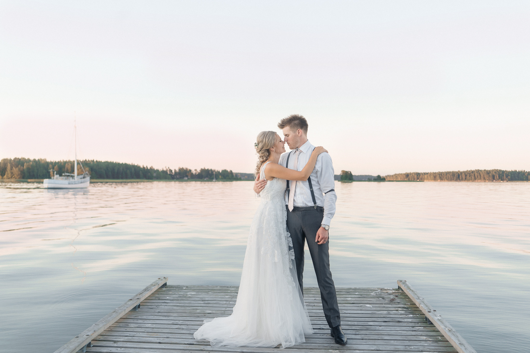 K&T, Hääkuvaus Porvoossa – Hotelli Runo, Tuomiokirkko & Tanssisaari