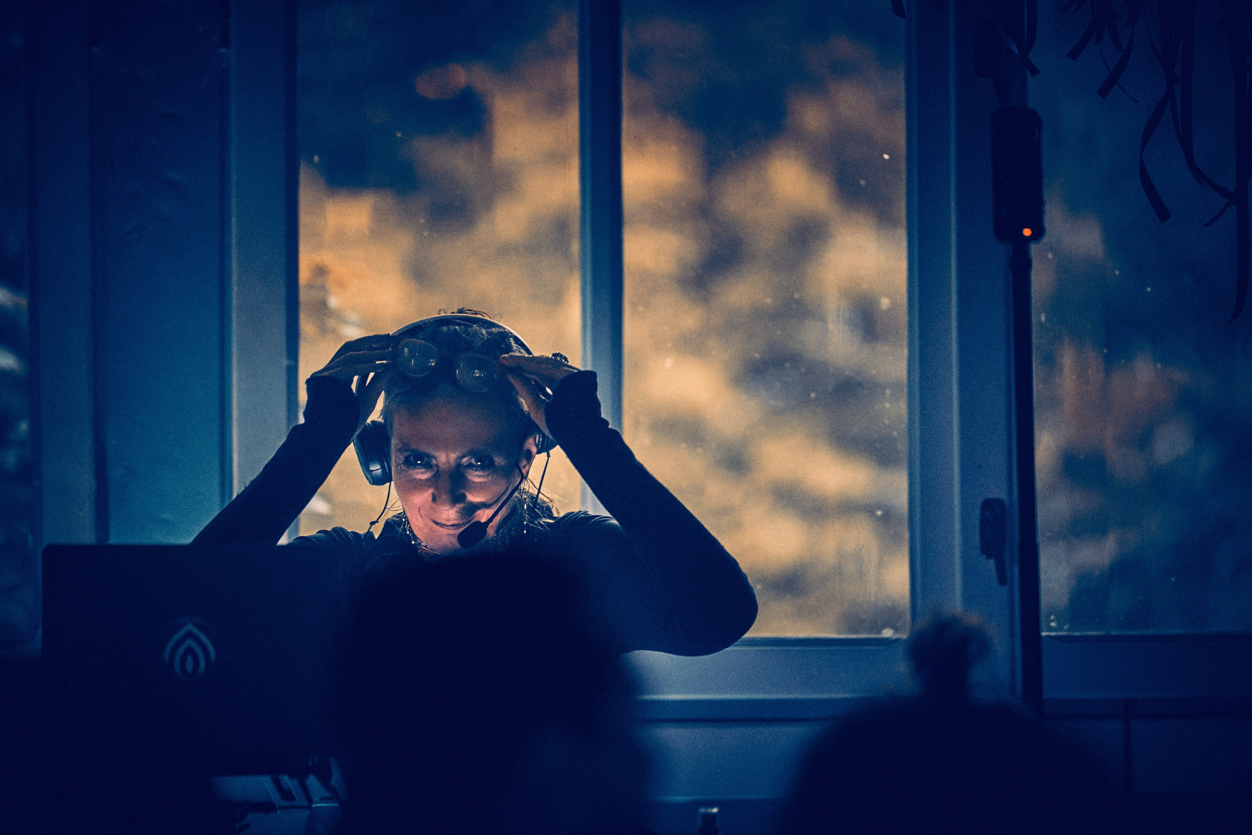 Anna Sierpowska - Movement Medicine na Mikrofestiwalu „2uRodziny Turkusowej Wyspy. Andriej Szypilow — Photography & Videography