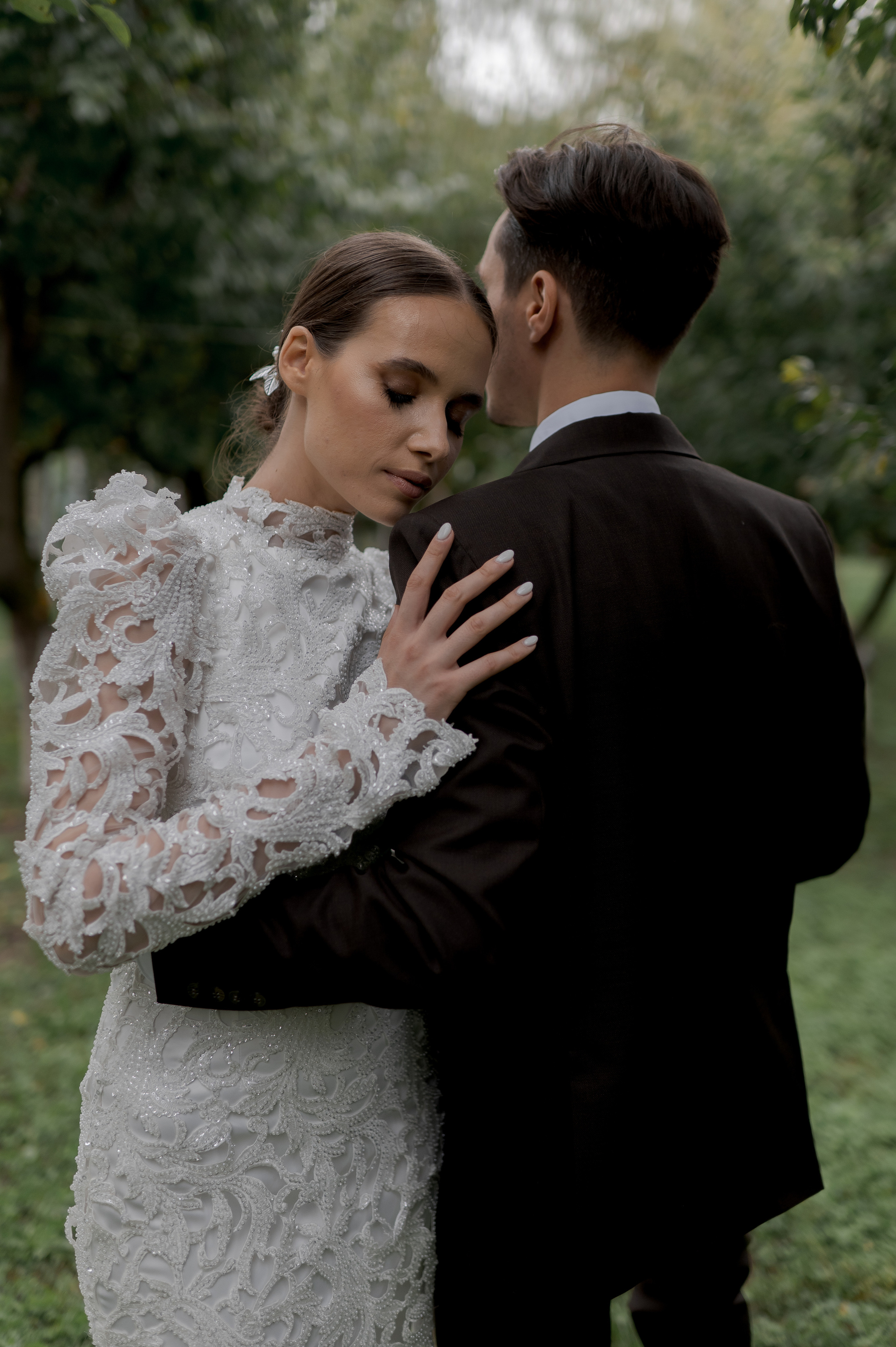 Boho barn wedding in Romania at Papadia Village, Dolj. Wedding photographer and videographer based in Timisoara, Romania