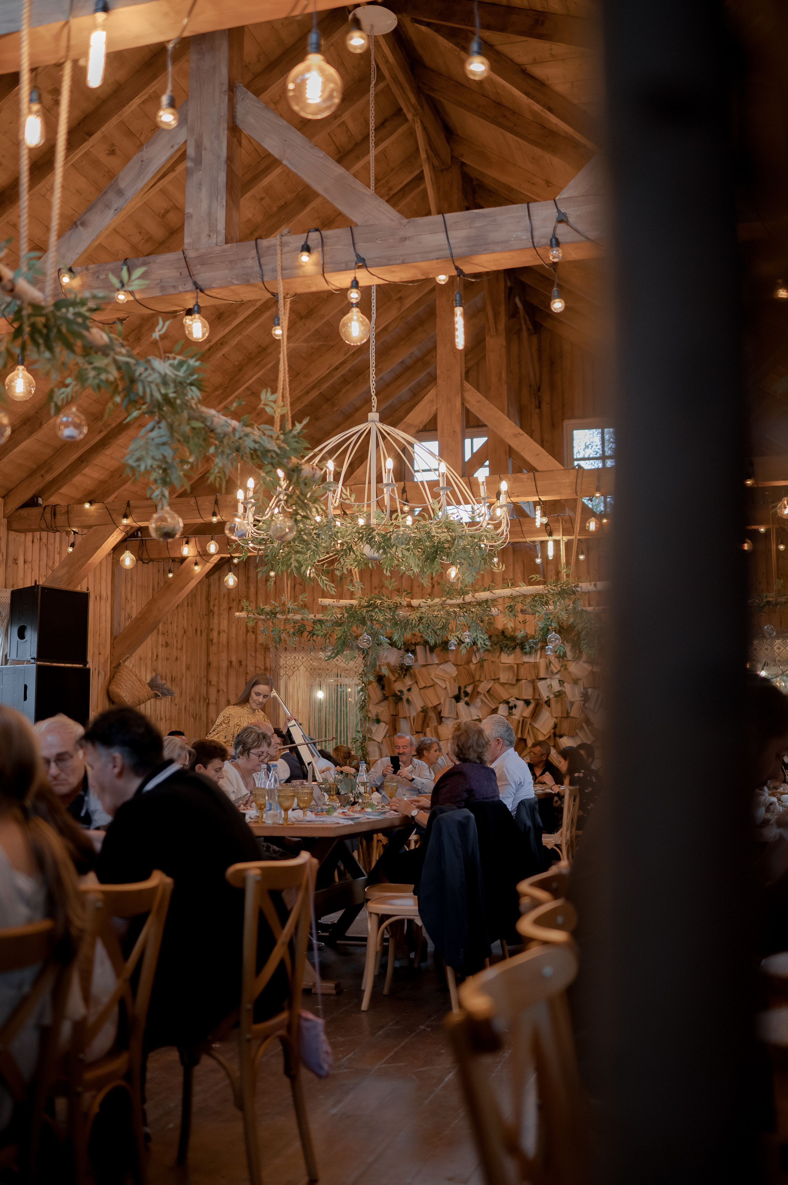 Boho barn wedding in Romania at Papadia Village, Dolj. Wedding photographer and videographer based in Timisoara, Romania