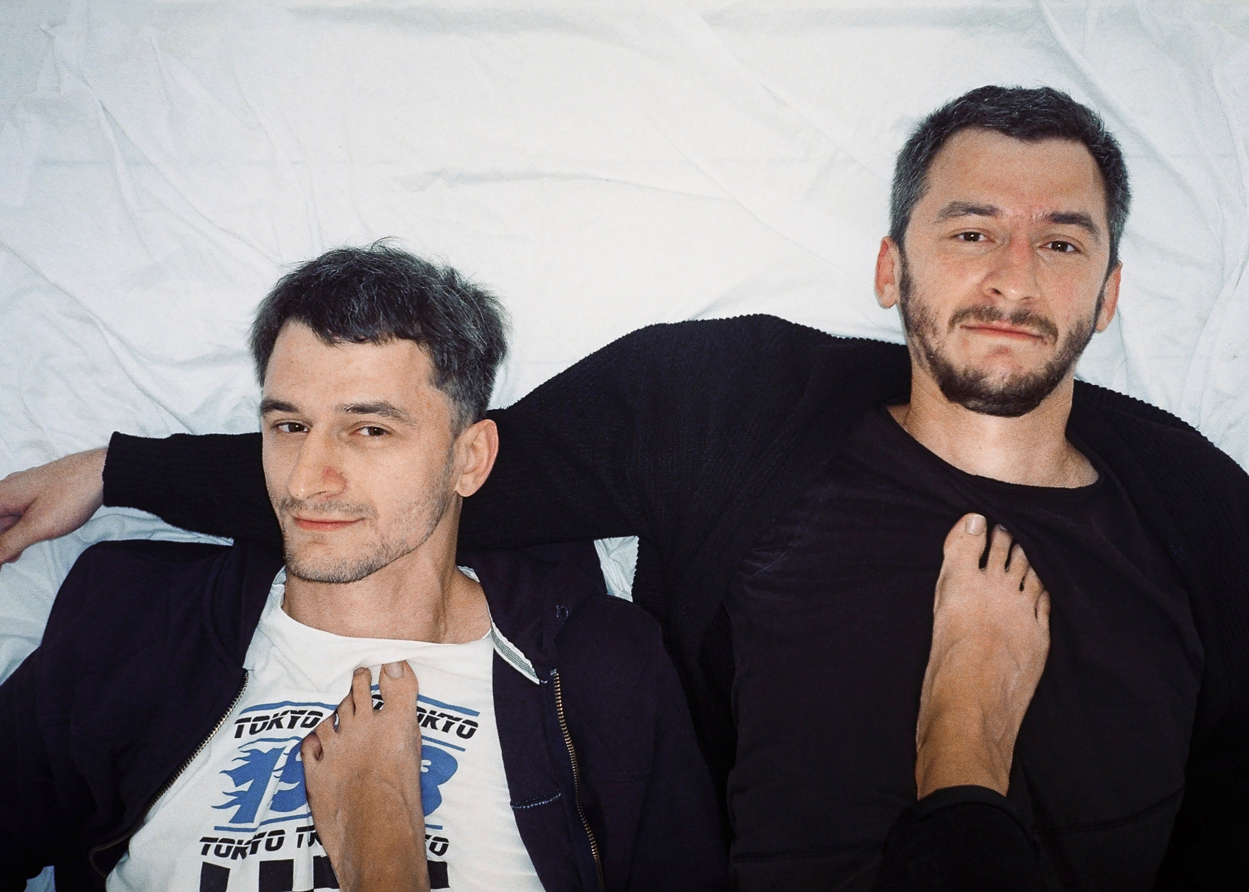 The men i stand on 2024. Photographe de produits et natures mortes à Paris