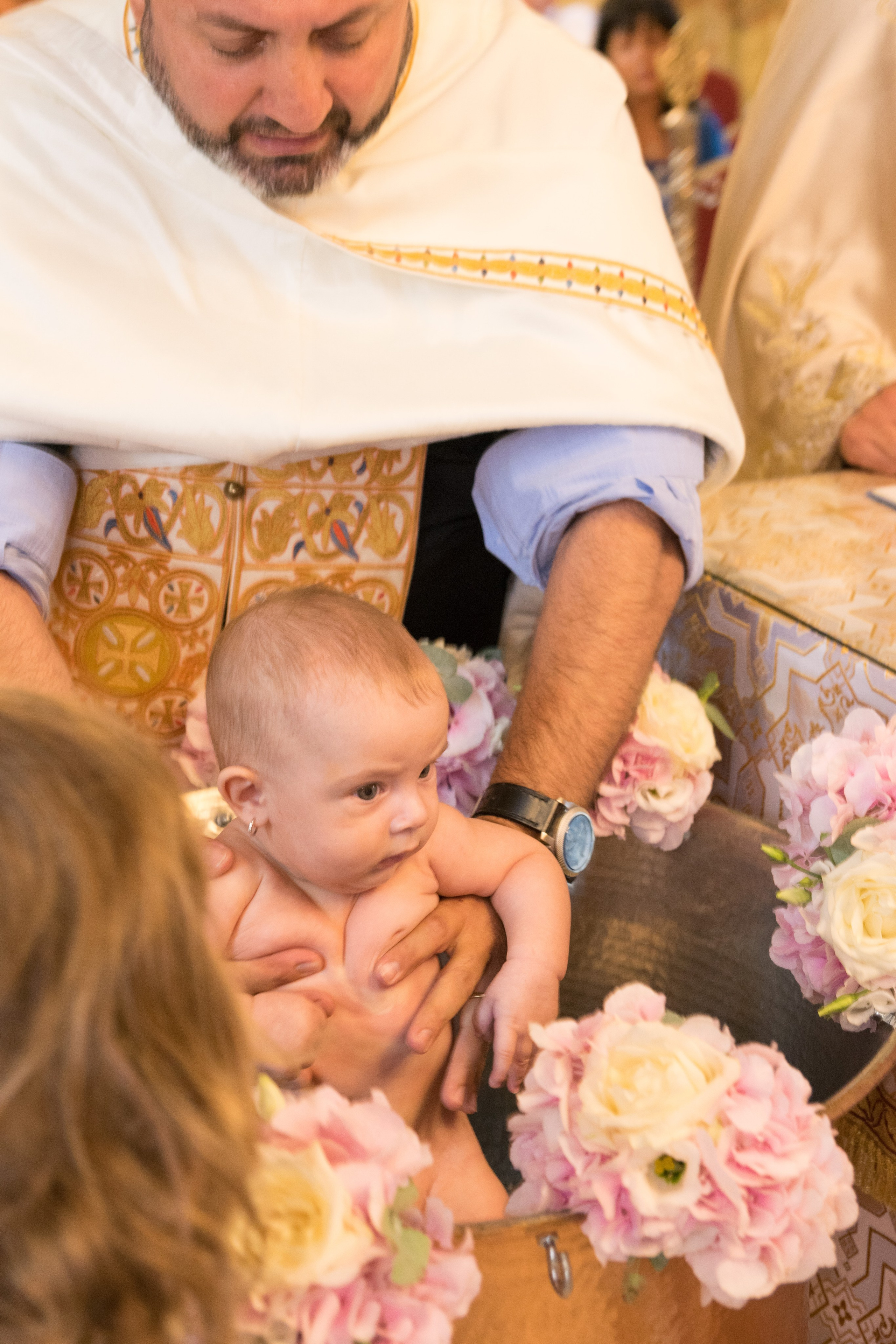 Idei de teme pentru botez, Locații pentru botez, Cele mai bune tematici pentru botez, Buget botez, Rochii pentru botez, Decoruri pentru botez, Invitații pentru botez, Fotograf pentru botez, Meniu pentru botez, Tradiții și obiceiuri de botez. fotograf botez bucuresti