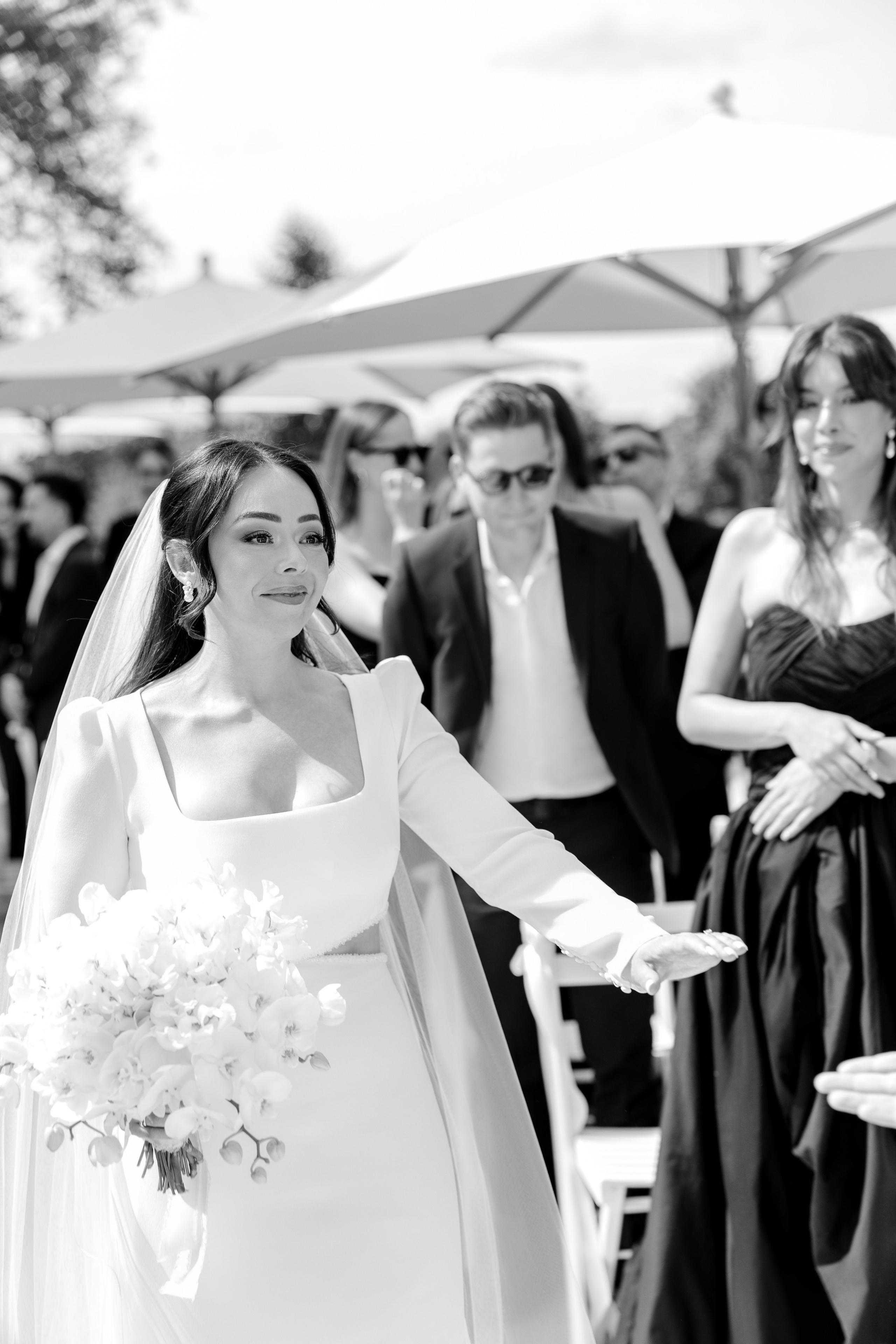 Unforgettable Wedding at Lake Zurich: Landgasthof Halbinsel Au. Wedding and Family Photographer Switzerland and Italy. Valeria Diaz