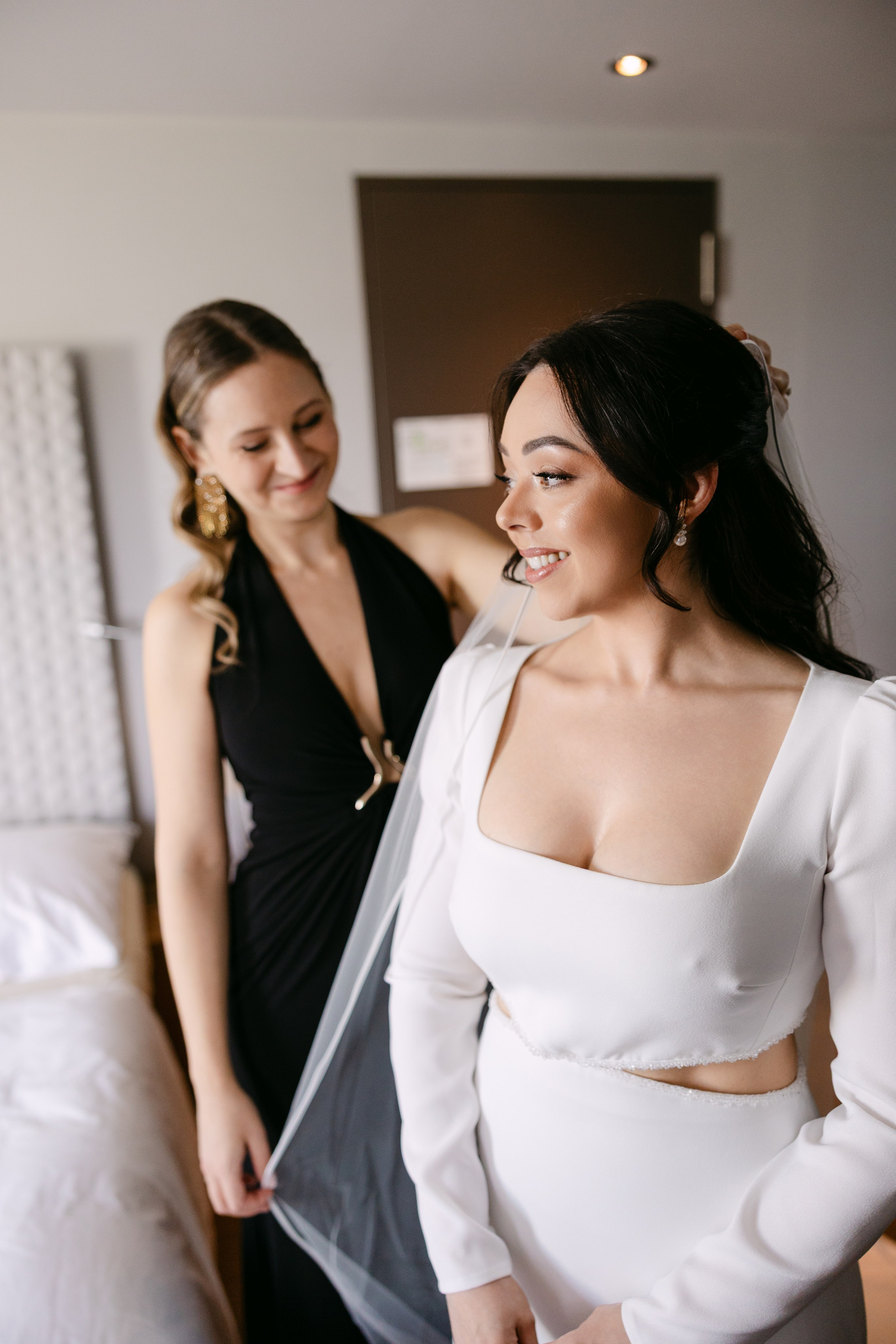 Unforgettable Wedding at Lake Zurich: Landgasthof Halbinsel Au. Wedding and Family Photographer Switzerland and Italy. Valeria Diaz