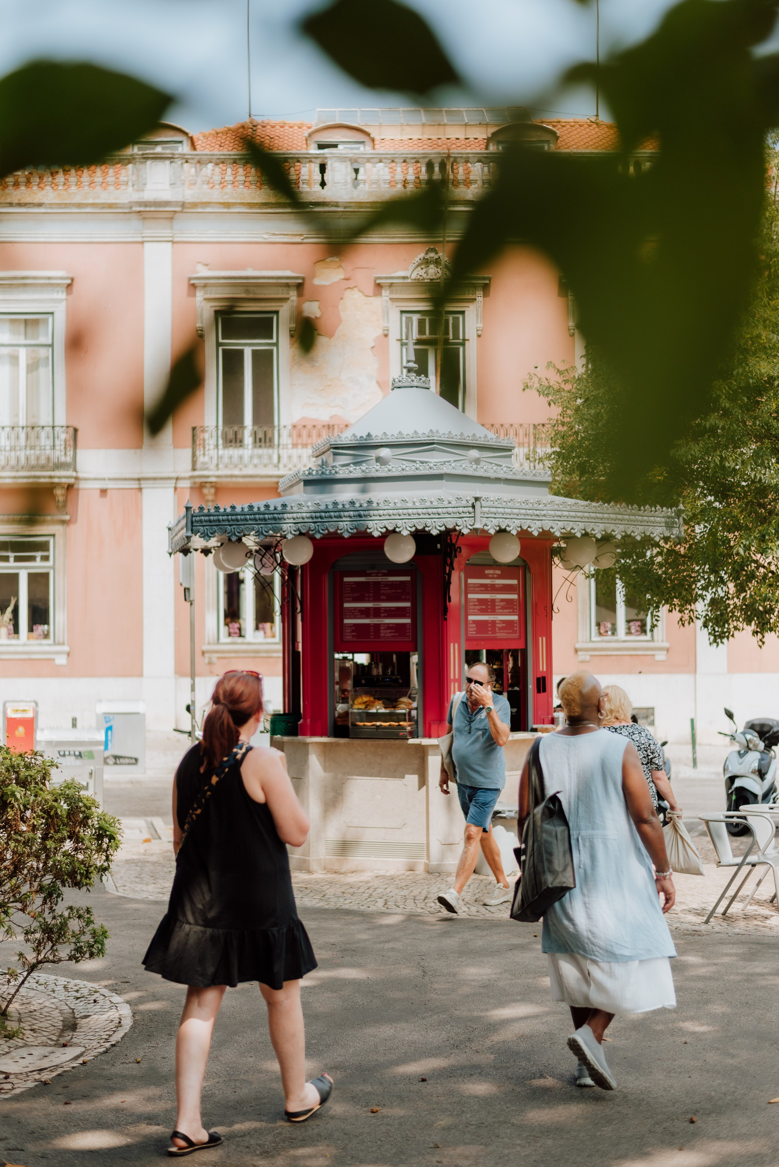 Jógový pobyt v Portugalsku 2024. Mateřství. Nevýchova. Život v souladu s přírodou. Jóga