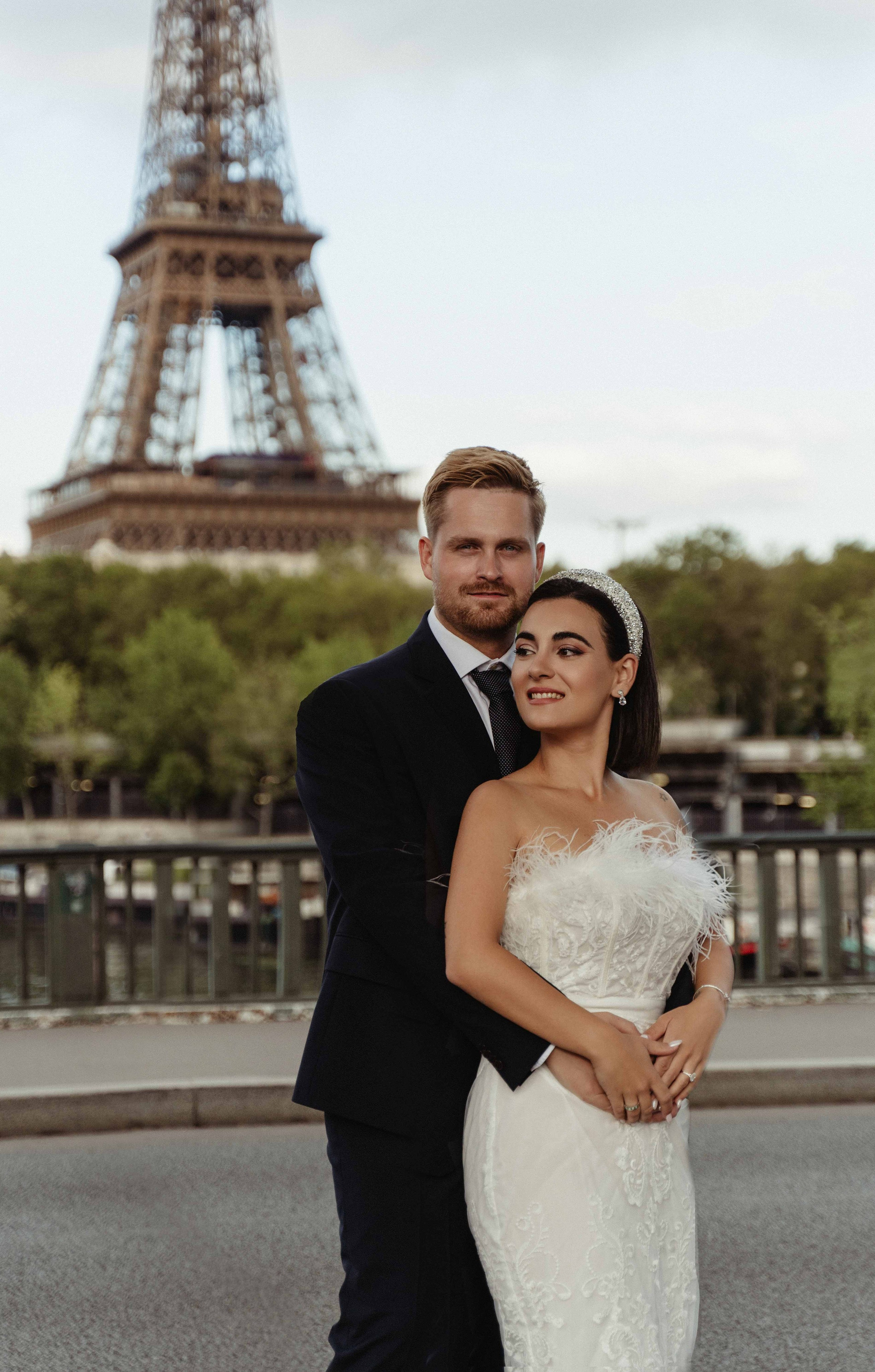Photographer in Paris Yulia Shkadina | Couples, engagement, pre-wedding, individual photo-shoots in Paris at the best locations