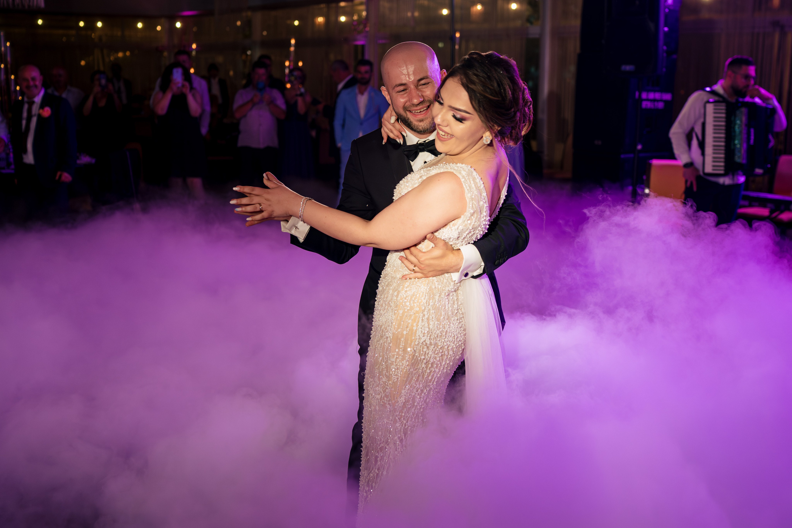 Crina & Cătălin. Acasă