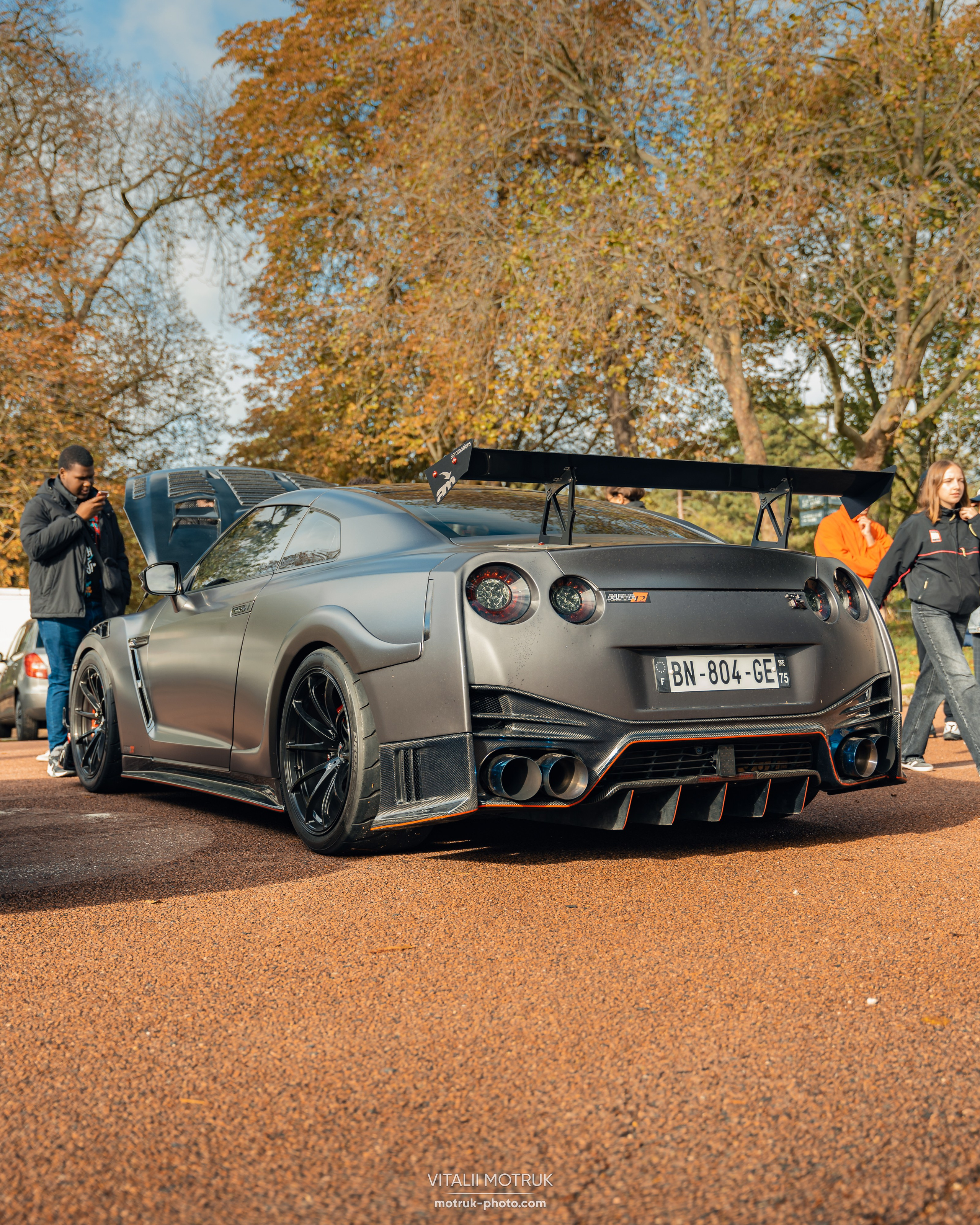 Rassemblement a l’Auteuil 22 octobre. Photographe de voitures à Paris — Vitalii Motruk