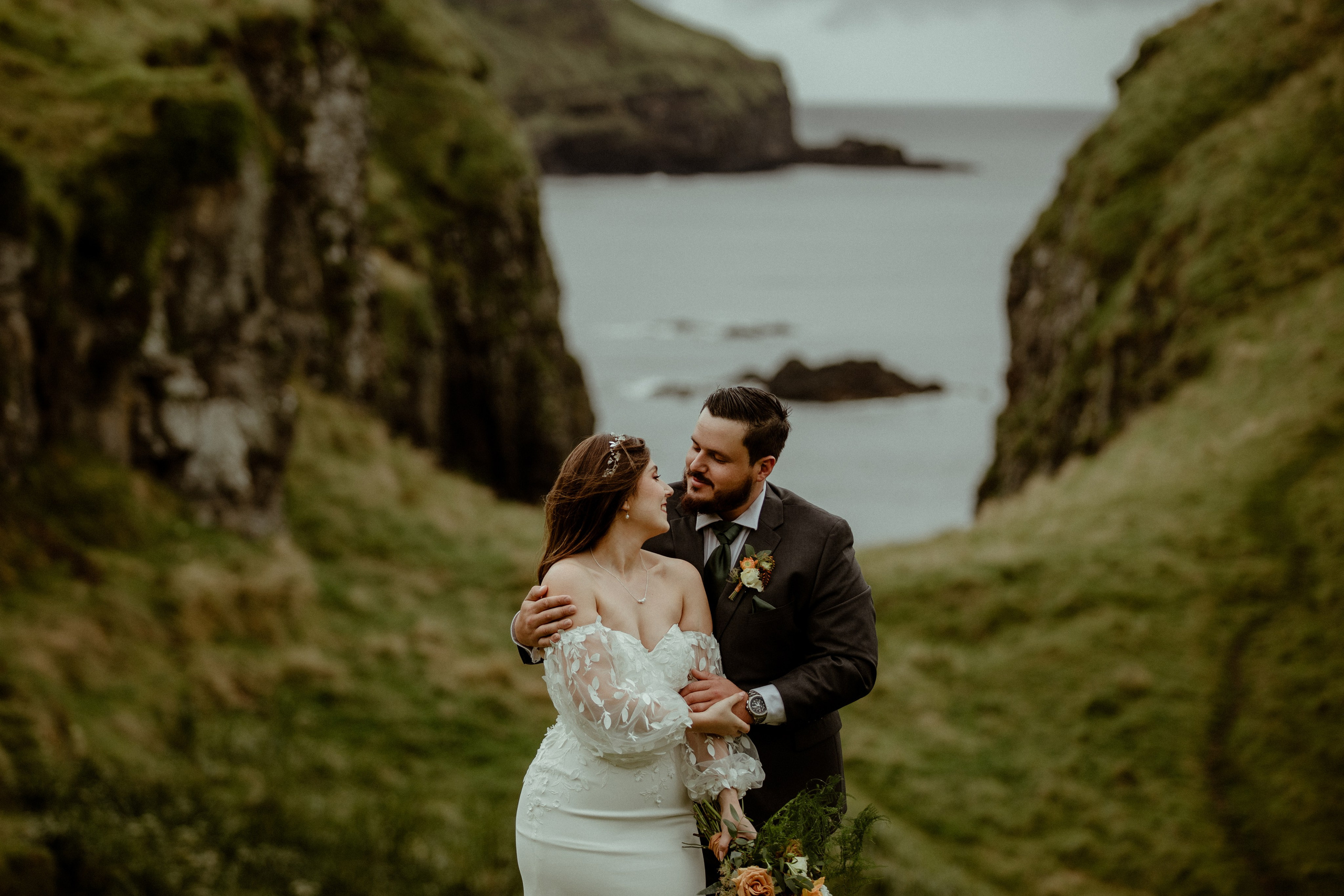 Ireland Elopement Photographer. Iceland elopement photo and video | Nikolaichik Photo