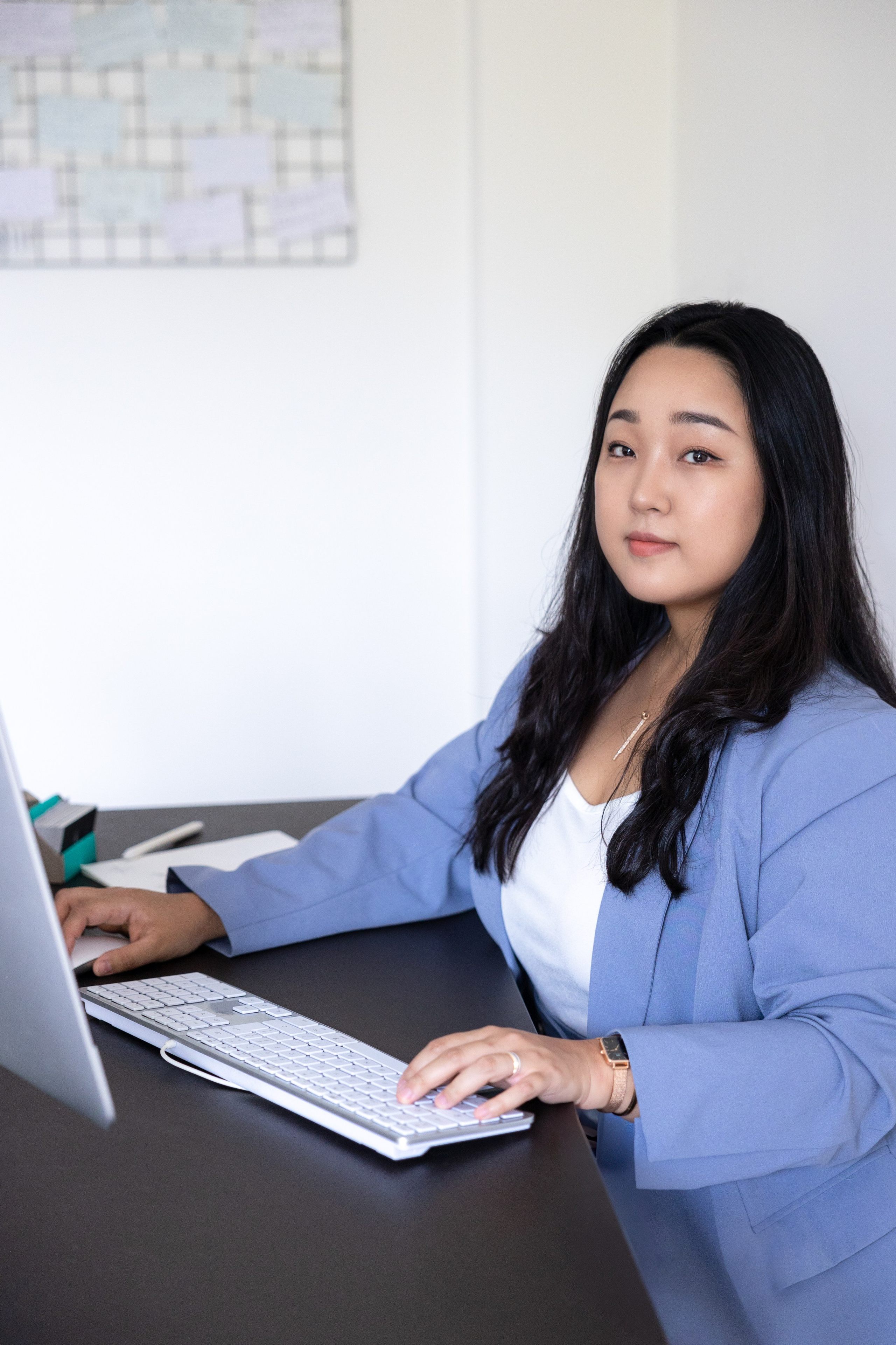 Personal brand photoshoot for Eve in Plaisans-du-Touche. Евгения Смирнова — фотограф в Тулузе и юго-западной Франции