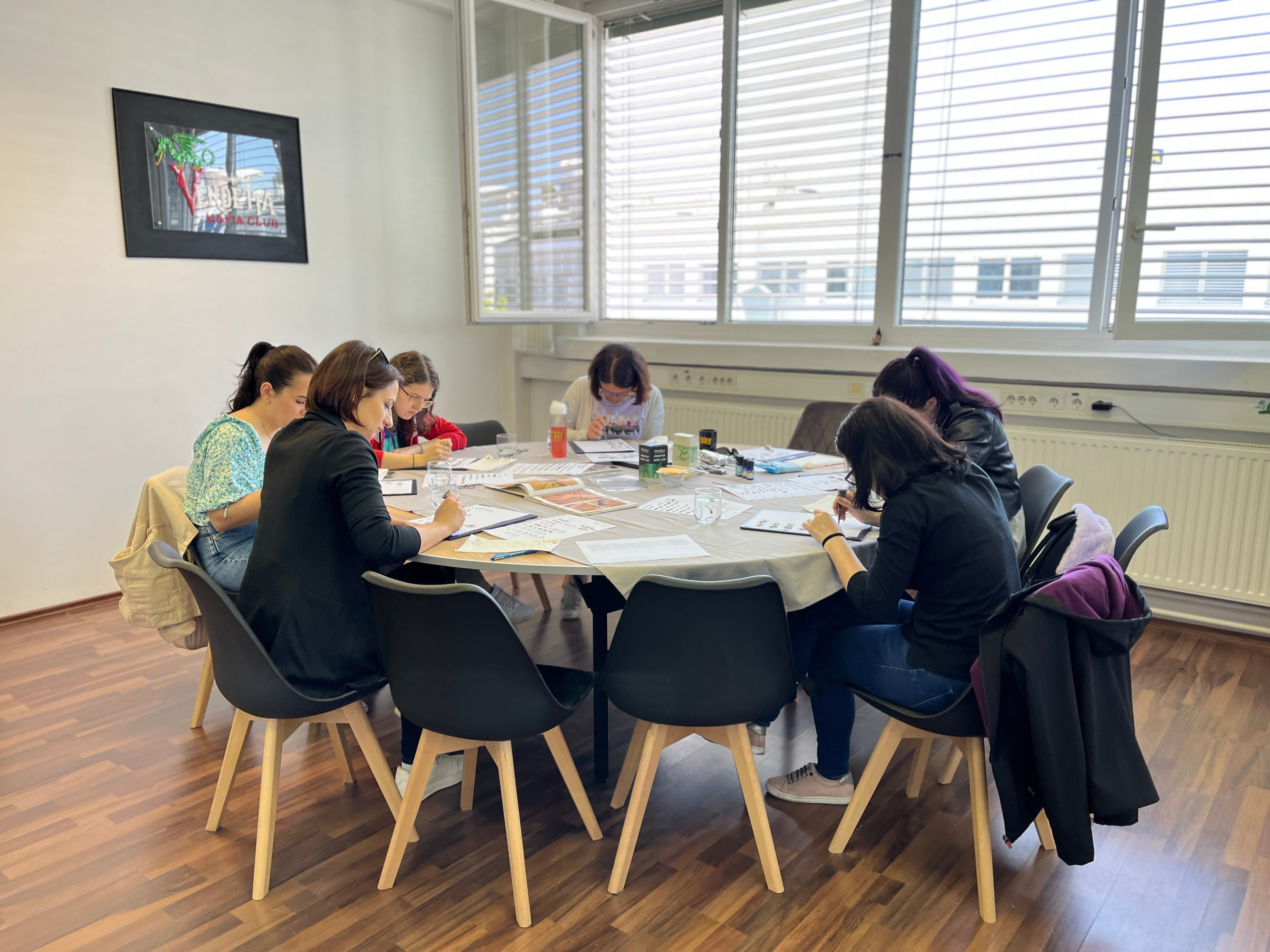 On-line tečaj poslikave s kano. Numerologija. Nevrografika. Delavnice