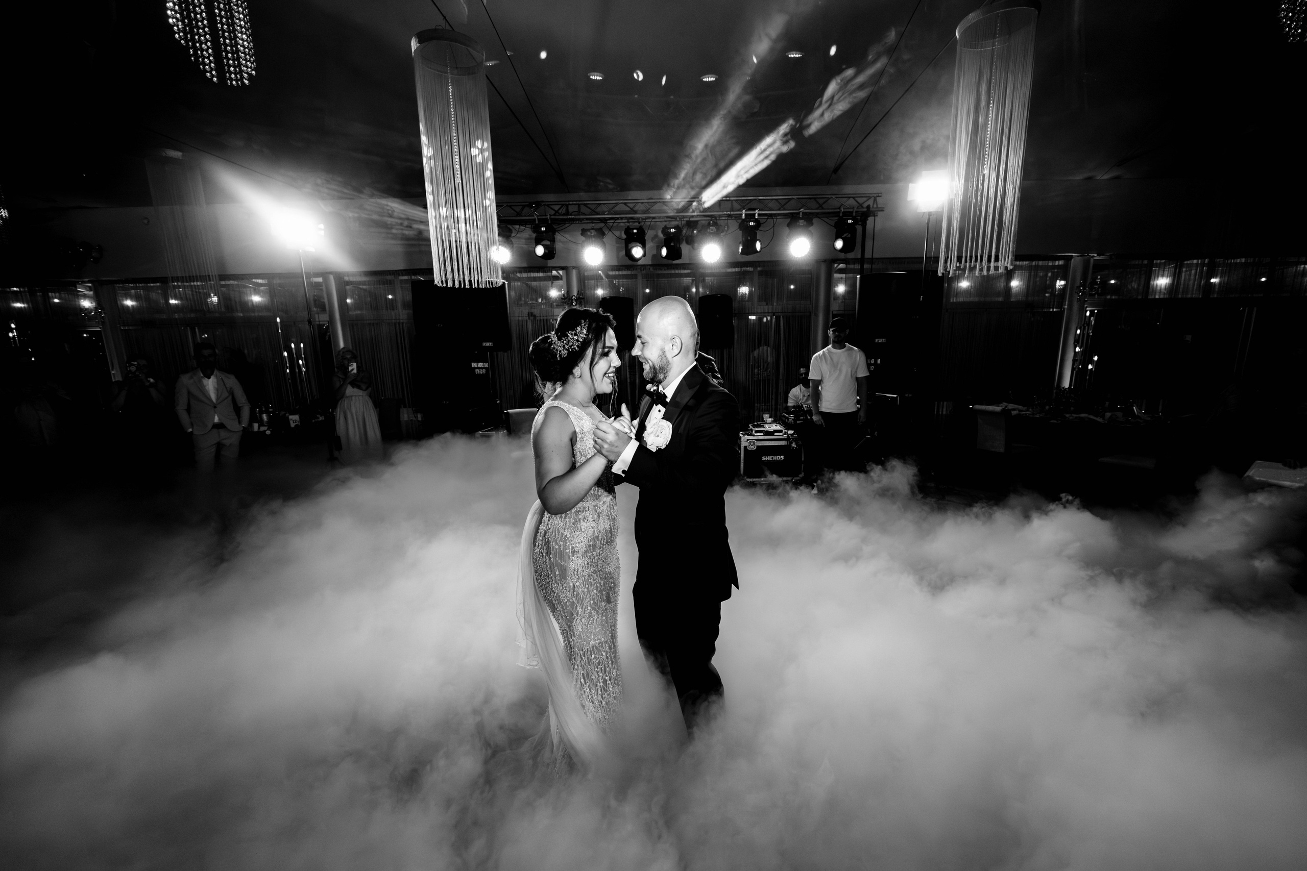 Crina & Cătălin. Acasă