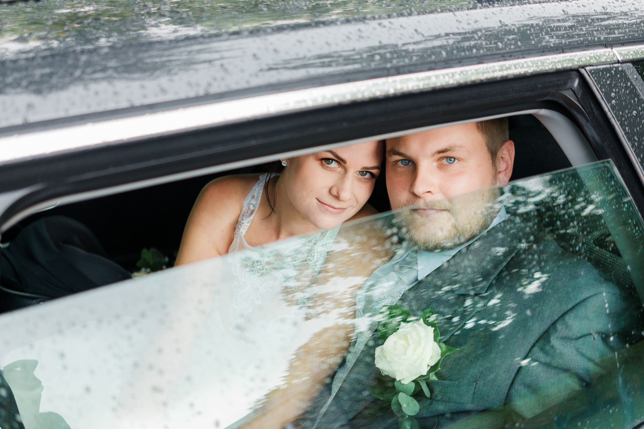 Hääkivaaja Helsingissä, vihkikuvaus Puotilan kappeli