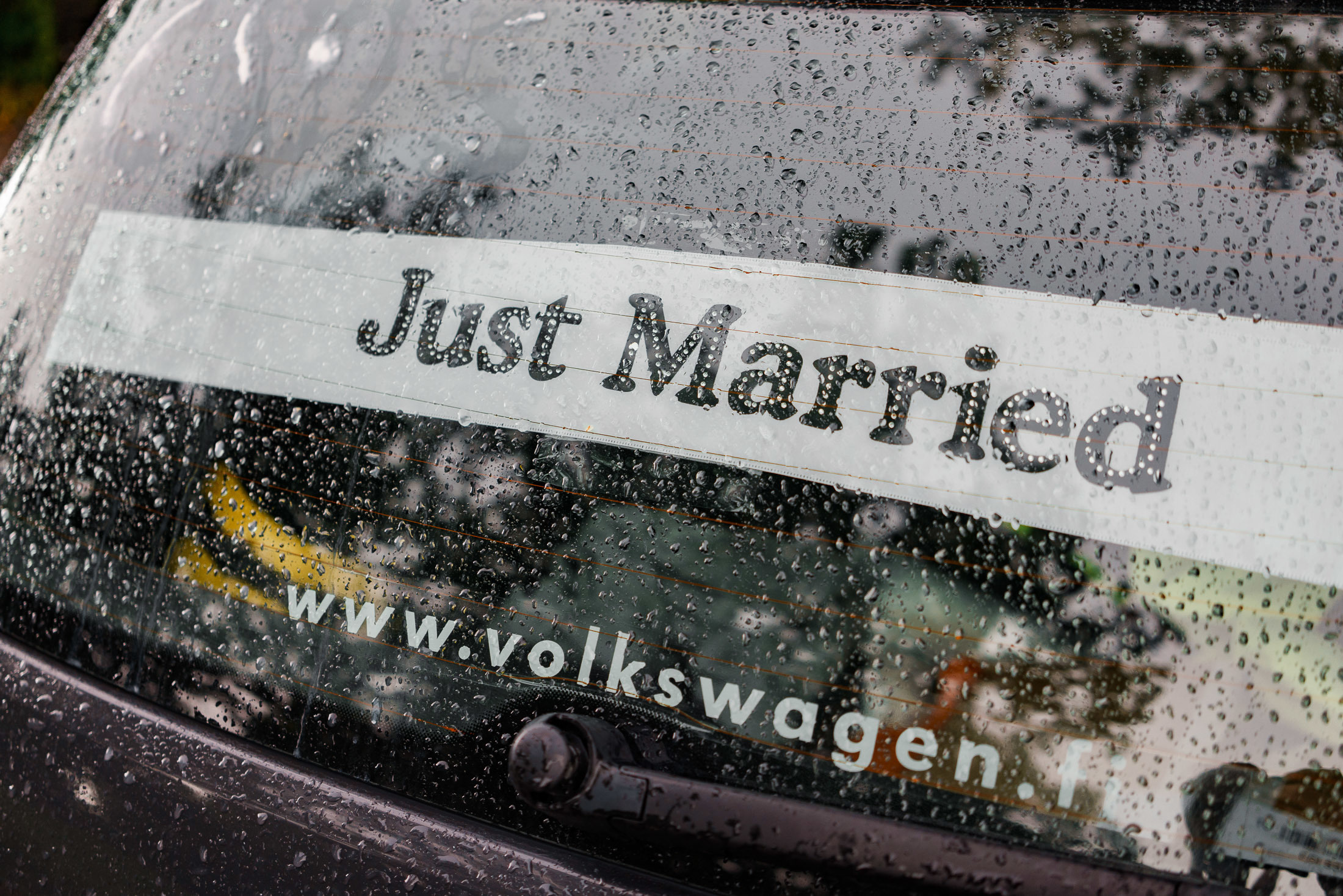 Hääkivaaja Helsingissä, vihkikuvaus Puotilan kappeli