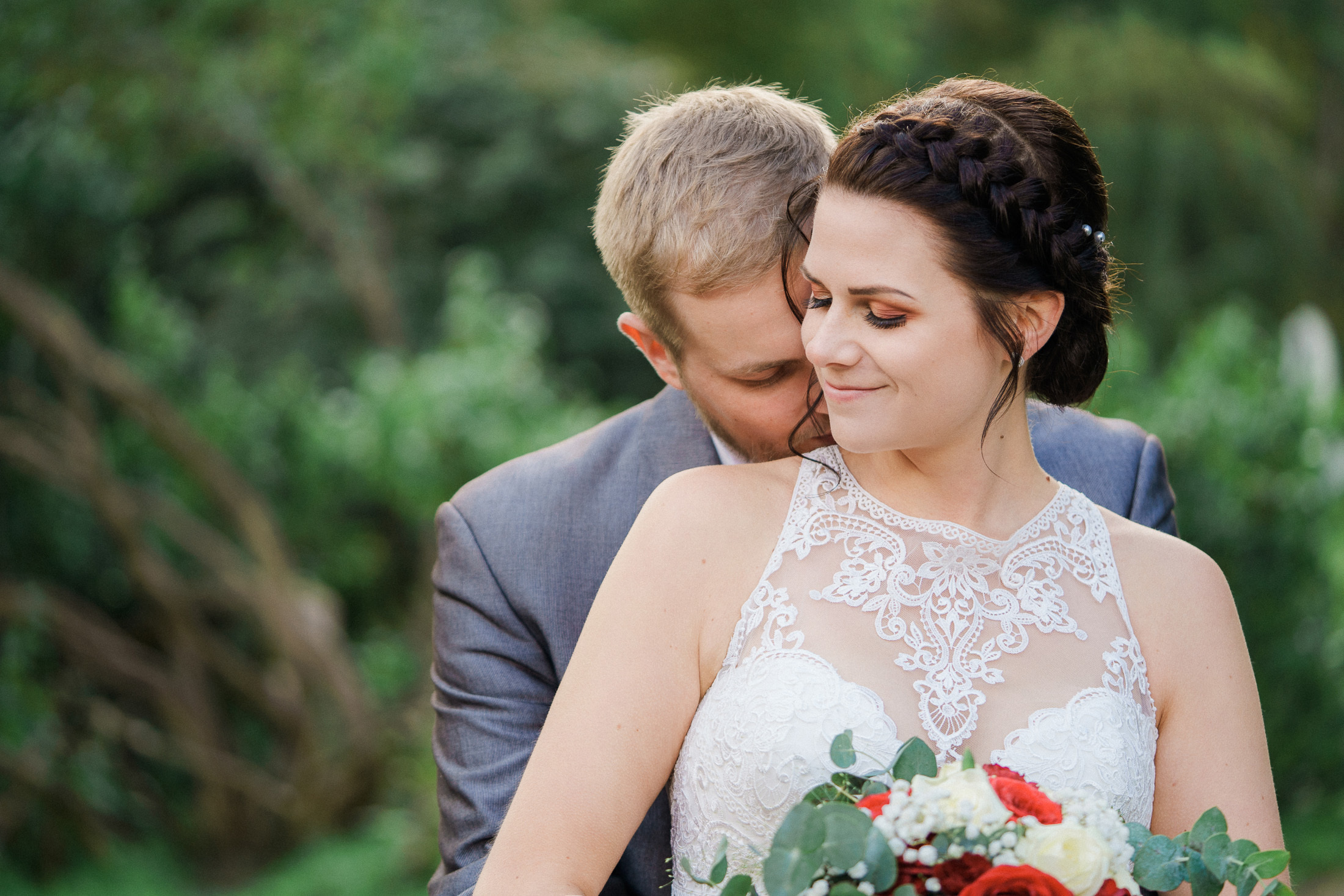 Hääkivaaja Helsingissä, vihkikuvaus Puotilan kappeli