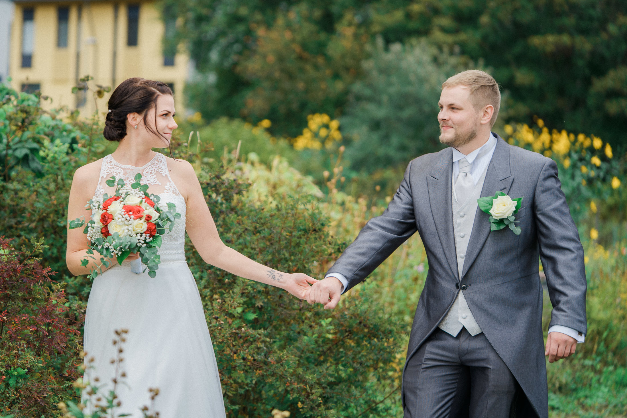 Hääkivaaja Helsingissä, vihkikuvaus Puotilan kappeli