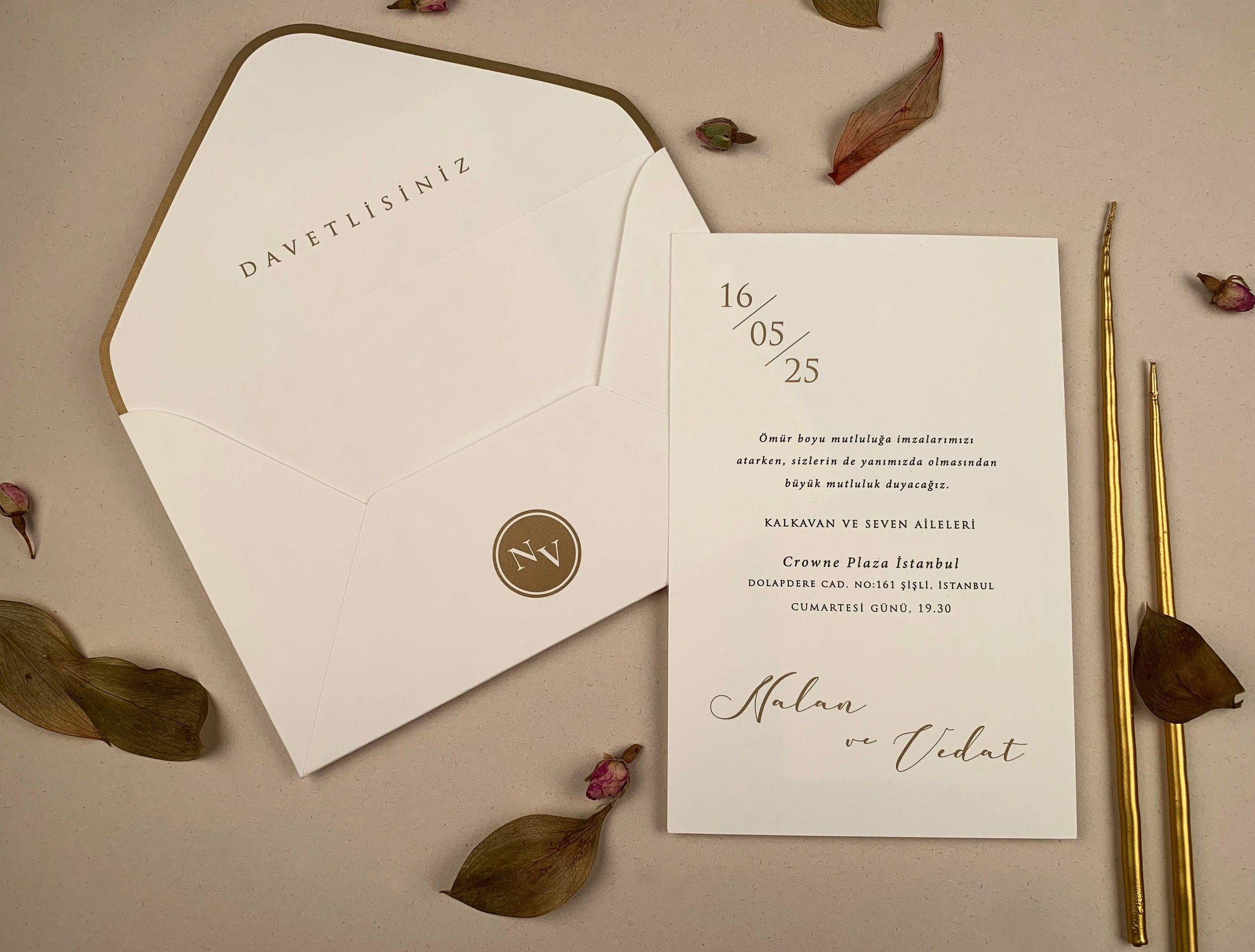 - invitații nuntă - modele invitații nuntă - invitații nuntă 2025 - invitații de nuntă elegante - invitații de nuntă personalizate - invitații nuntă online - invitații nuntă handmade - catalog invitații nuntă - invitații originale nuntă - invitații de nuntă moderne - invitații nuntă vintage - invitații nuntă rustice - invitații nuntă clasice - design invitații nuntă - invitații de nuntă cu tematică.- invitații nuntă florale - invitații nuntă boho - invitații nuntă aurii - invitații nuntă minimaliste - invitații nuntă cu sigiliu - invitații nuntă cu acuarelă - invitații nuntă cu fotografie - invitații nuntă cu inițiale - invitații nuntă elegante alb-negru - invitații nuntă cu hârtie texturată - invitații nuntă cu decupaj laser - invitații nuntă cu flori uscate. - print invitații nuntă - invitații nuntă personalizate cu numele mirilor - invitații nuntă cu plic inclus - invitații nuntă cu cartolină dublă - invitații nuntă calitate premium - invitații nuntă ieftine - invitații nuntă rapide.- invitații nuntă România - invitații nuntă București / Botoșani . Iași suceava- invitații nuntă cu livrare în țară - invitații nuntă online România.- „Invitație de nuntă elegantă cu design floral și plic crem” - „Model de invitație de nuntă vintage cu sigiliu de ceară” - „Set complet invitații de nuntă personalizate cu inițialele mirilor” - „Invitație de nuntă modernă cu design minimalist și text negru pe fundal alb” - „Invitație de nuntă rustică pe hârtie kraft cu șnur de iută” - „Invitație de nuntă cu decupaj laser și detalii aurii” - „Invitație de nuntă în stil boho cu imprimeu floral colorat” - „Invitație romantică de nuntă cu flori uscate și panglică din satin” - „Invitație de nuntă clasică cu monogramă și font caligrafic” - „Invitație de nuntă în stil glamour cu folie aurie și text embosat”- „Model de invitație de nuntă 2025 cu design elegant și font modern” - „Cele mai noi invitații de nuntă 2025 – stil floral, sofisticat”