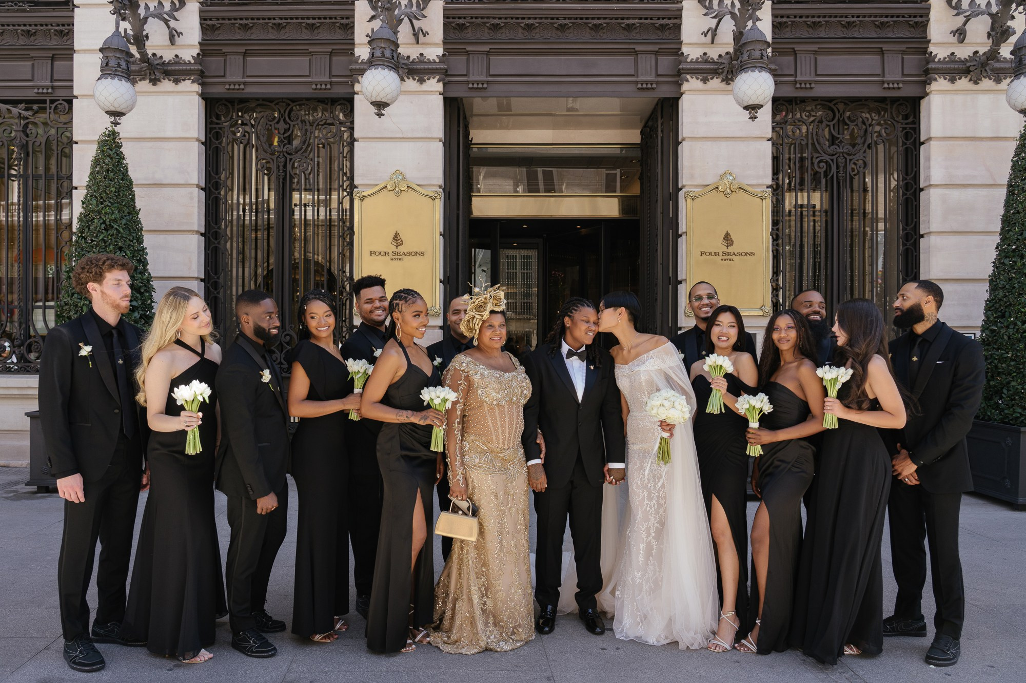 Wedding in famous Four Seasons Hotel, Madrid. Wedding photographer videographer Spain