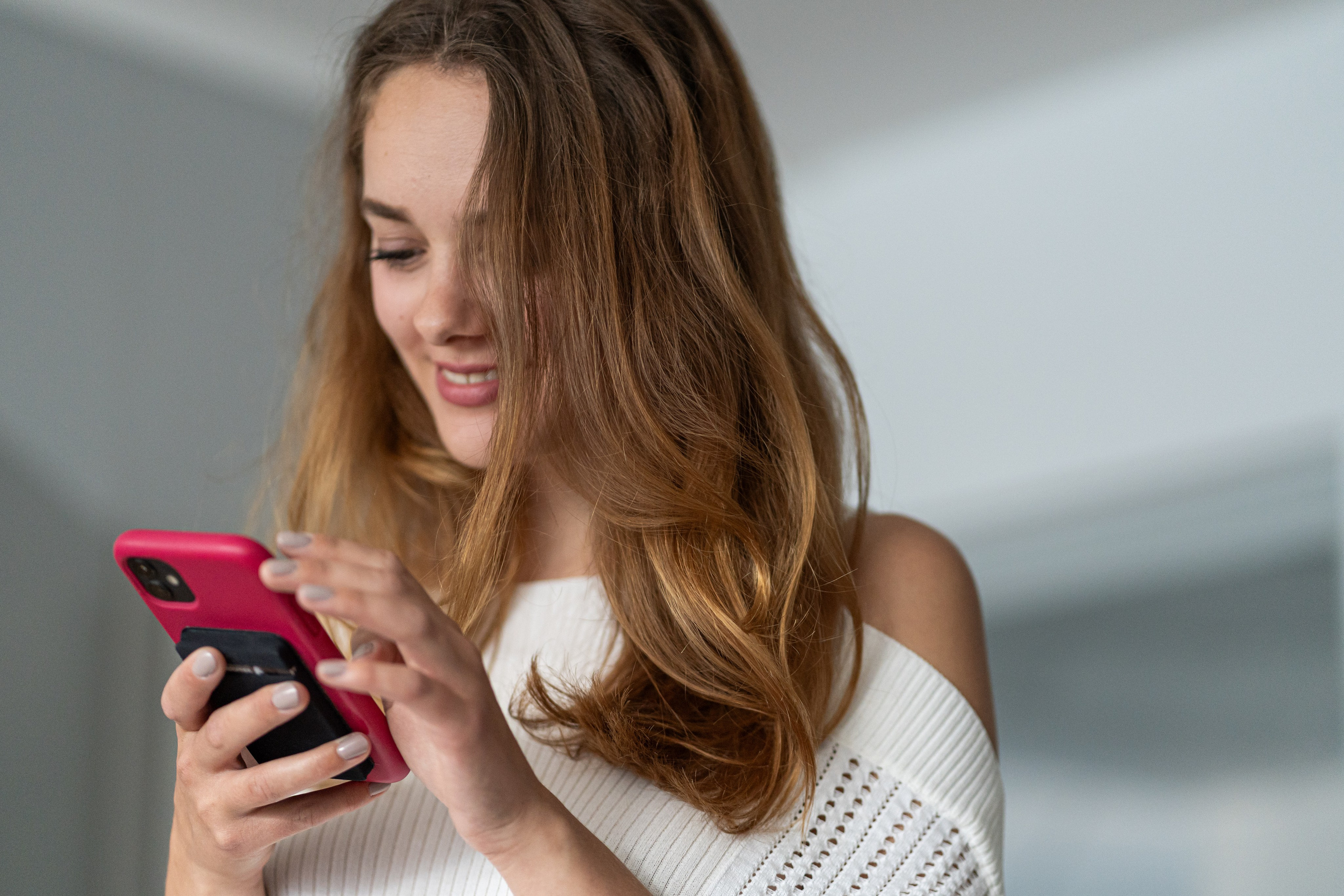 LOLA & OBLIQUE. Portrait photographer in Germany and all over Europe Mischa Blank