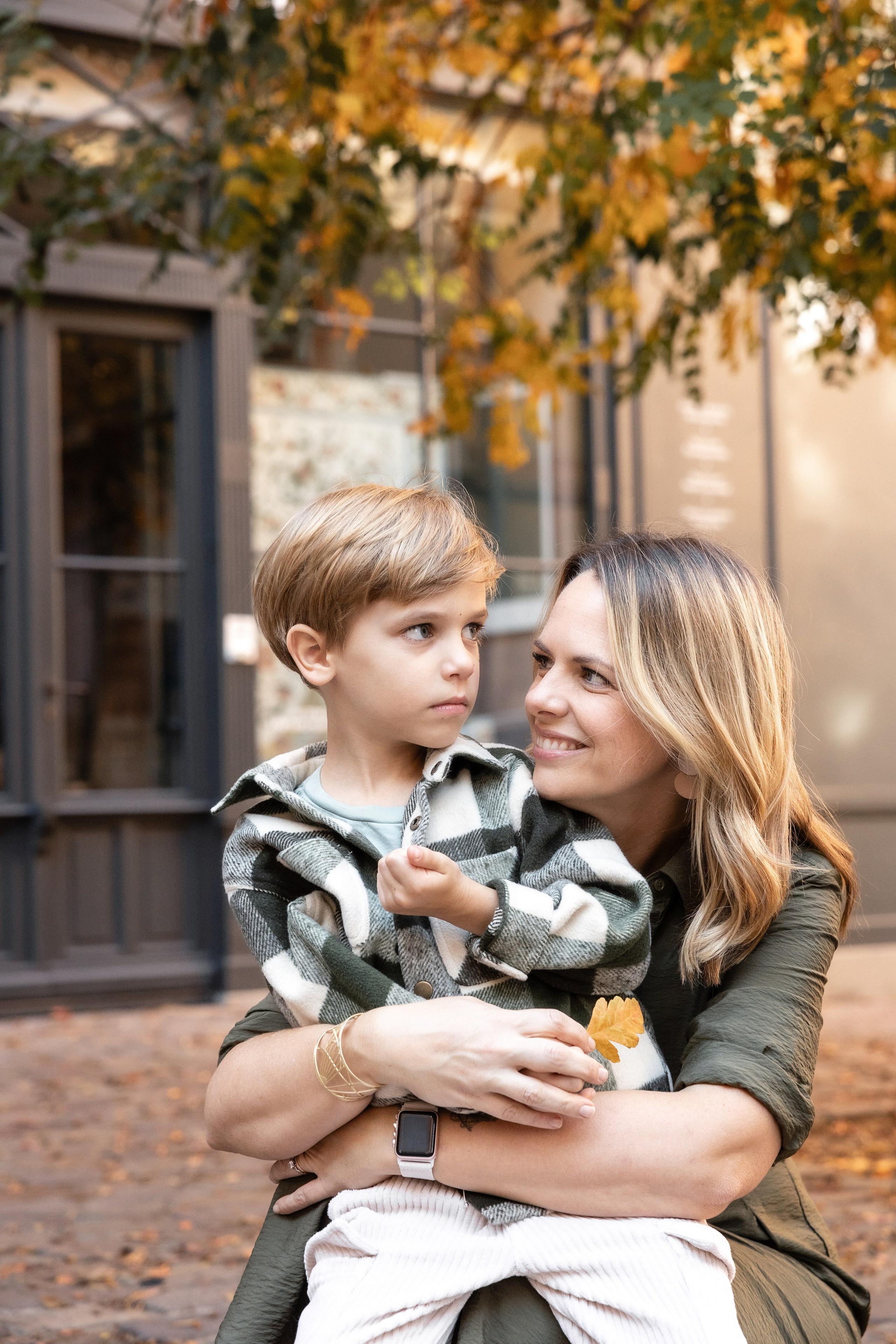Семейная фотосъемка в стиле лайфстайл в Тулузе: душевная фотосессия для семьи экспатов. Евгения Смирнова — фотограф в Тулузе и юго-западной Франции