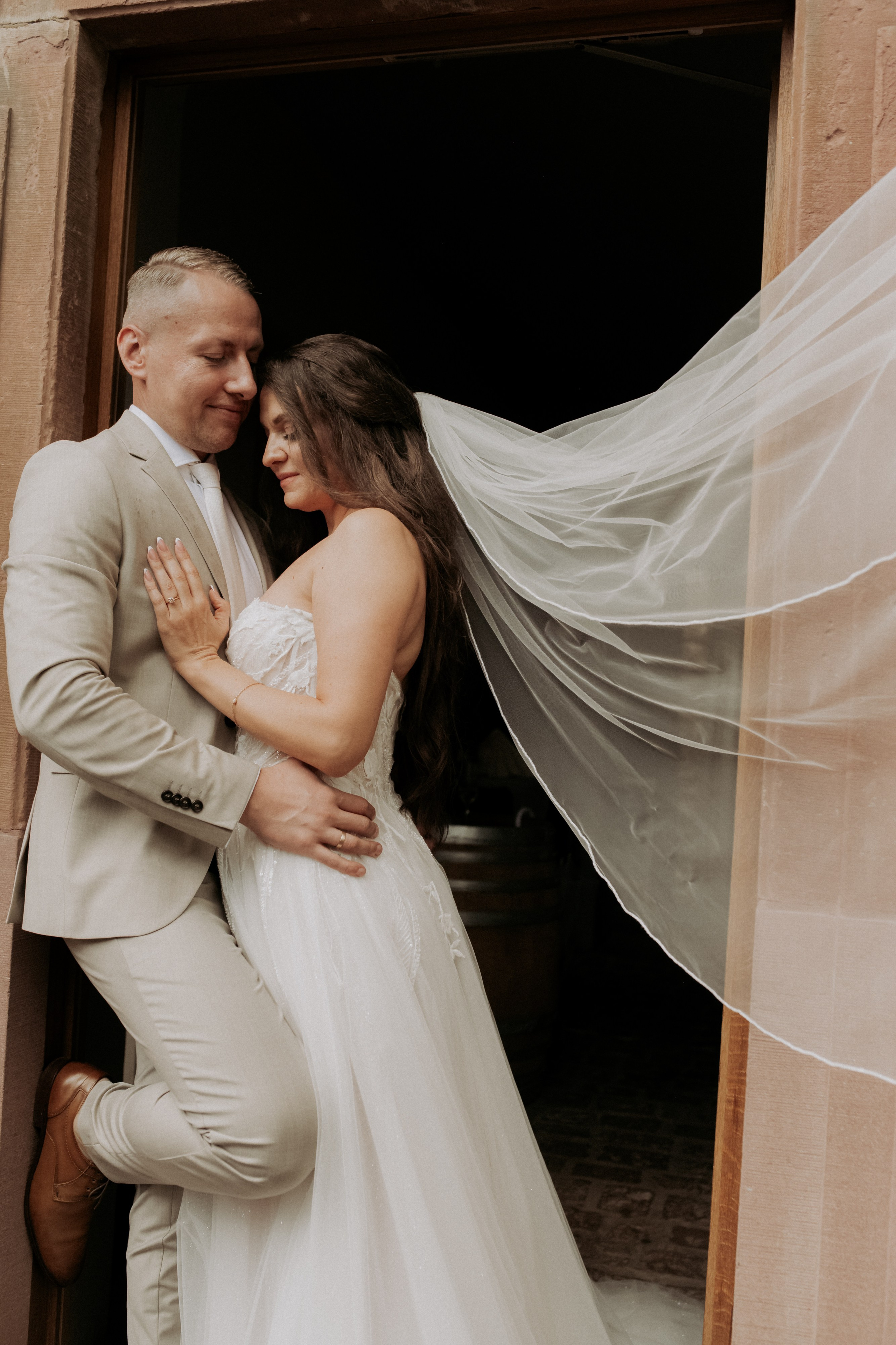 Hochzeit Kloster Bronnbach. Anna Saribekyan – Beste Hochzeitsfotografin in Würzburg, Top 10 in Deutschland