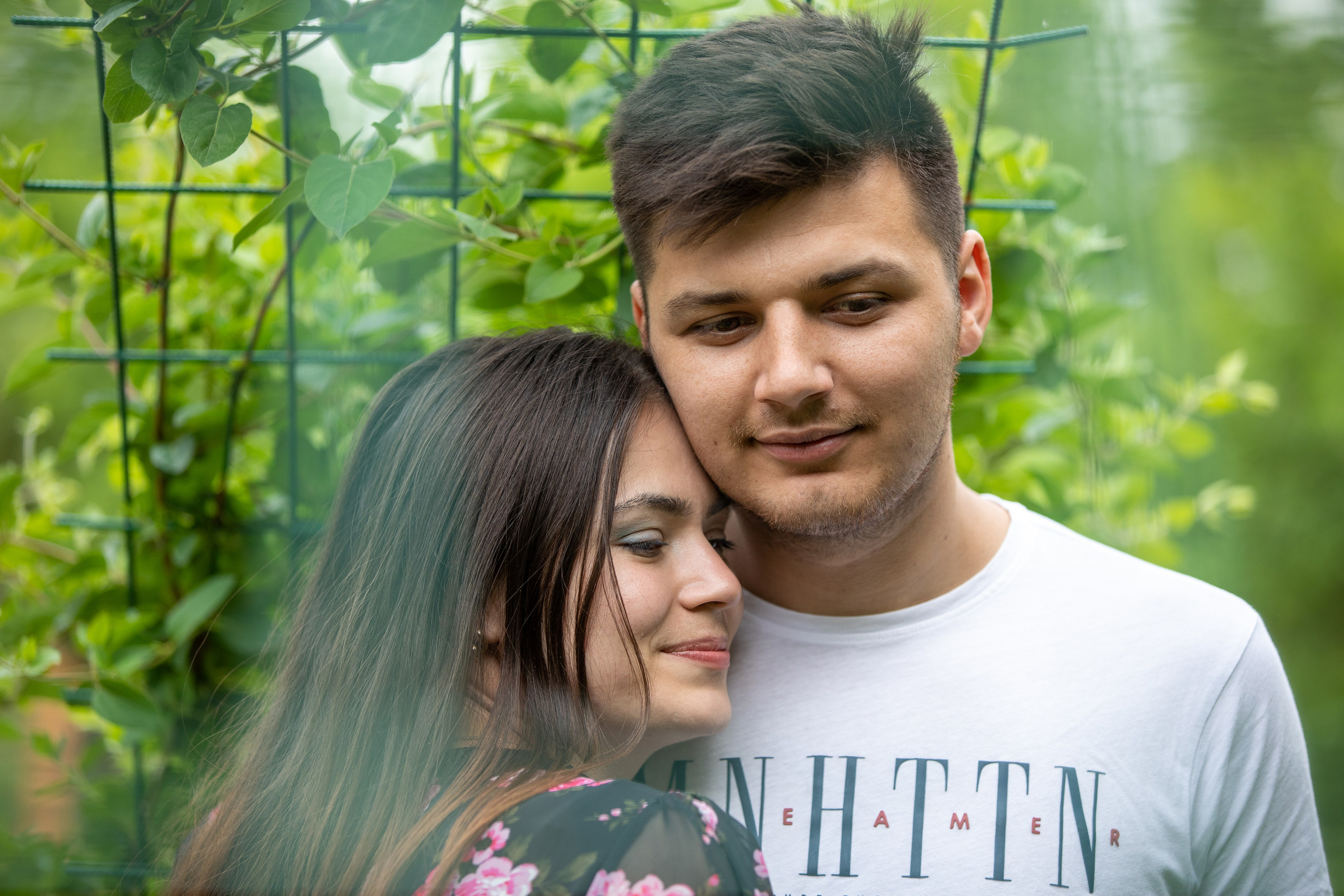 Servicii foto video.- Save the Date Bogdan & Iazmina 2024 – o nuntă de neuitat - Save the Date 2024 – Bogdan & Iazmina, iubire și emoție - Save the Date – Bogdan & Iazmina – povestea lor începe acum - Save the Date Bogdan & Iazmina 2024 – detalii de la nunta lor - Fotografii Save the Date Bogdan & Iazmina 2024 – momente speciale, fotograf Botoșani -servicii foto-video-botosani-alin-chirila-fotograf-alinofotostudio-uvertura-mall-servicii-foto