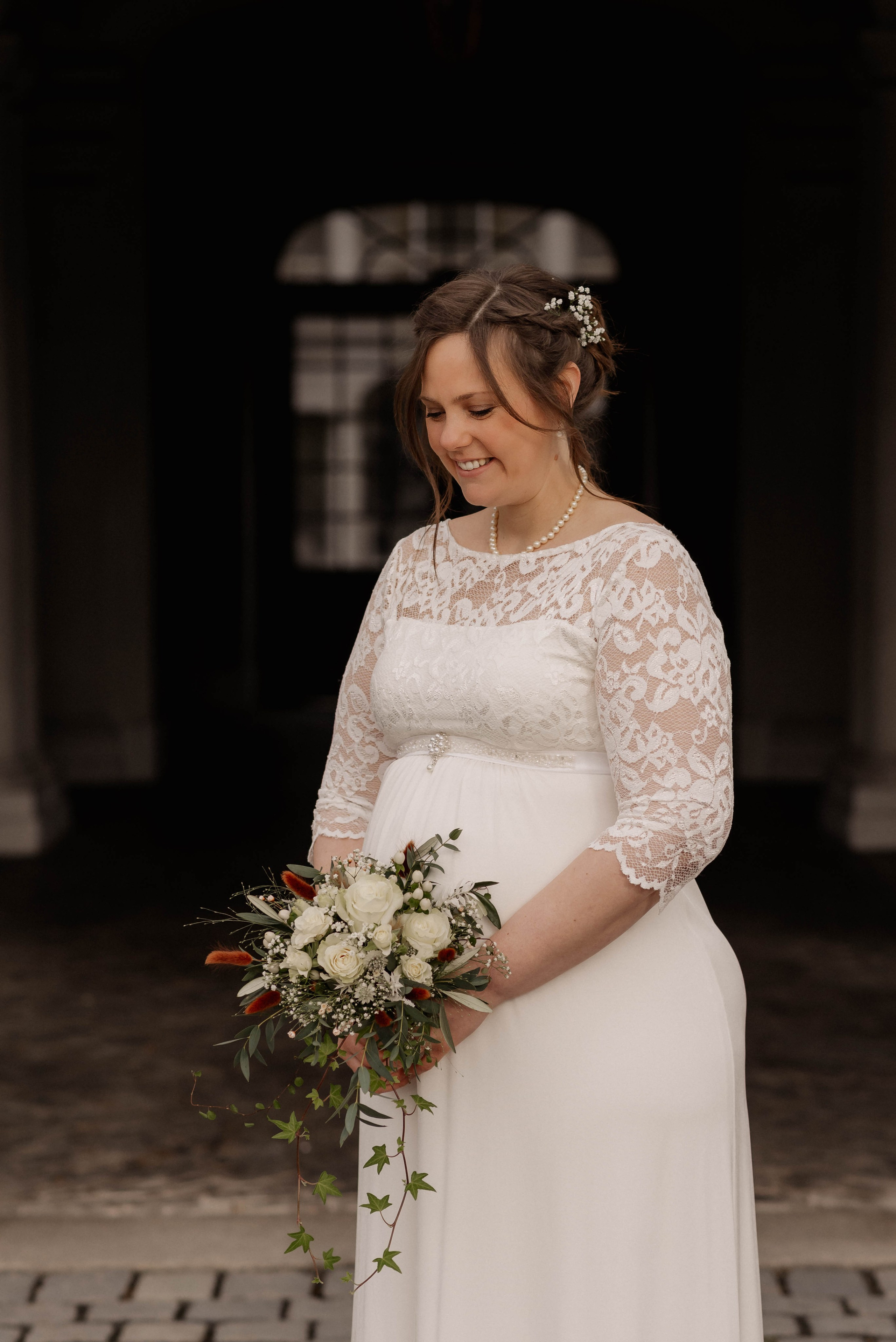 PRE-WEDDING IN HOFGARTEN ANSBACH. Photographer in Nuremberg Irina Mehnert from Ansbach