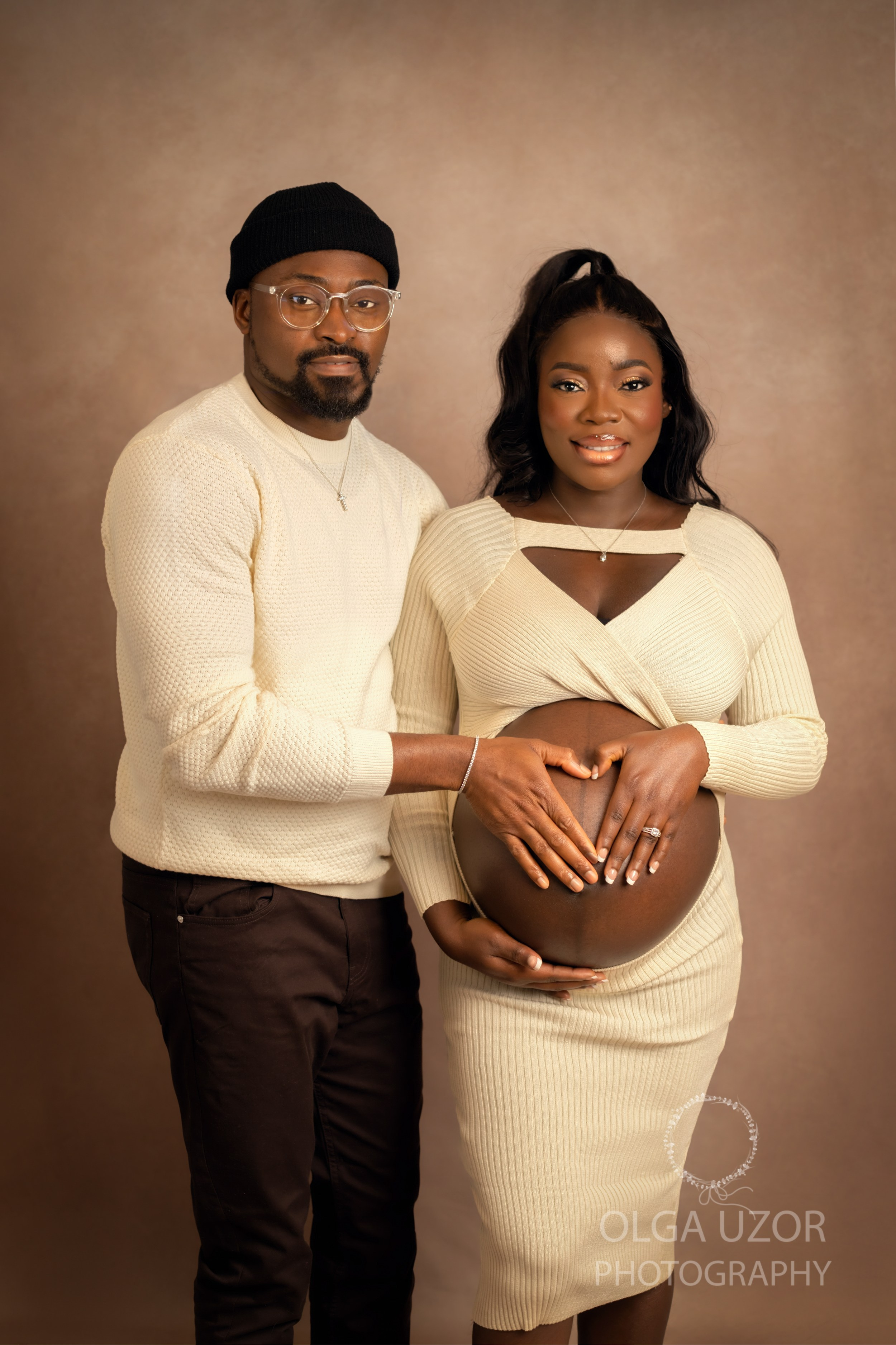 Maternity photo shoot Stevenage, Hertfordshire. Stevenage, Hertfordshire family, maternity and newborn photographer