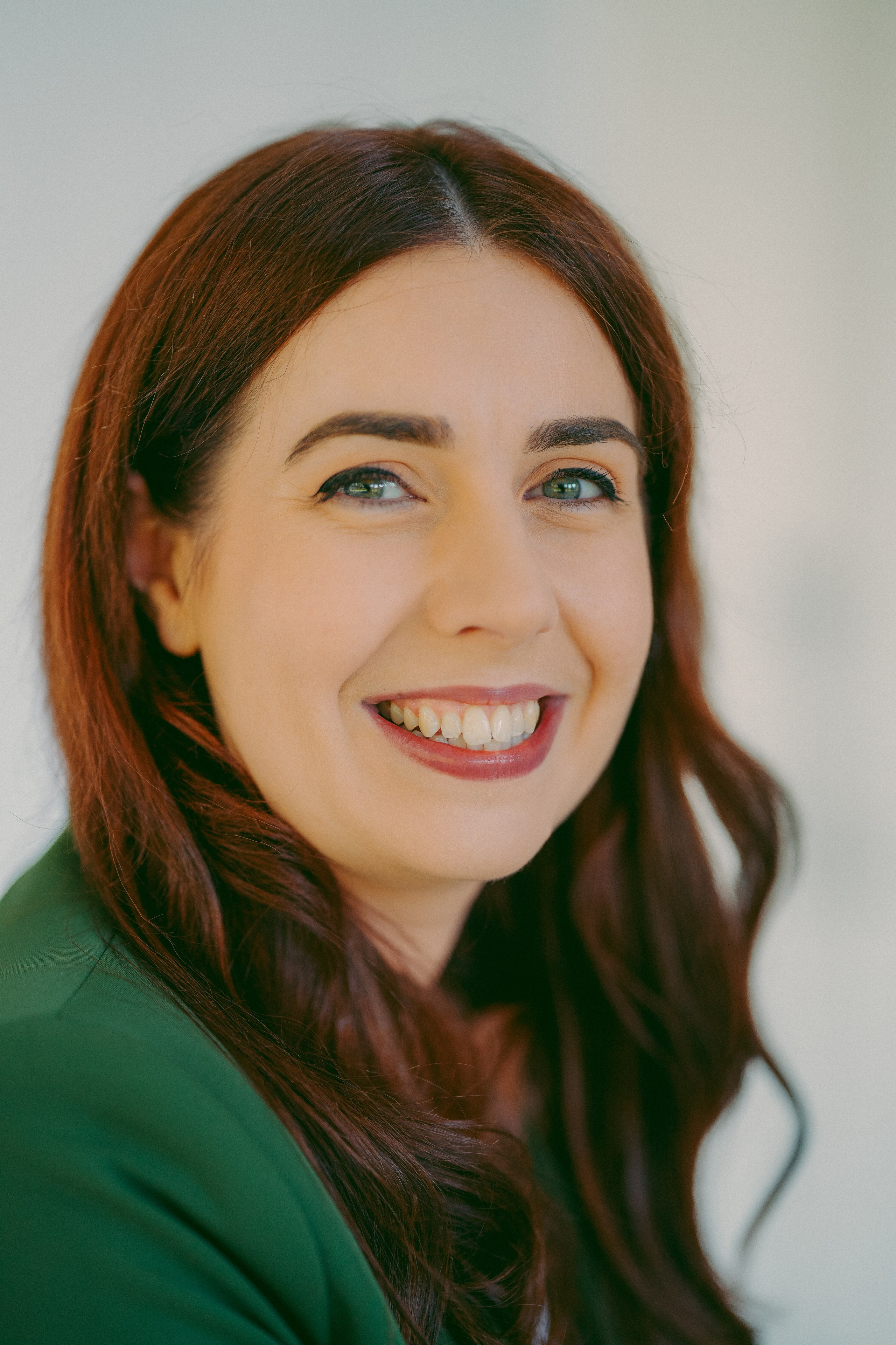 Business Headshots in Studio — Clean & Modern Portraits. Creative Family, Brand, Boudoir and Wedding Photographer in Solihull & Birmingham Irina Zoteeva