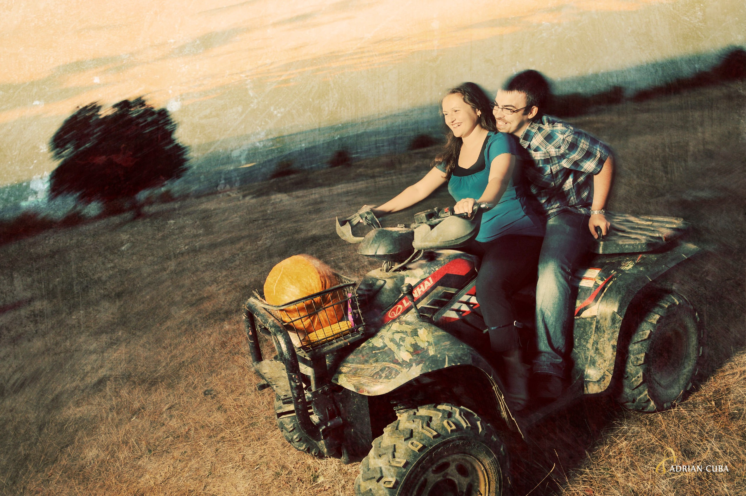 Sedinta foto Save the Date Iasi | Fotografie de logodna realizata de Adrian Cuba