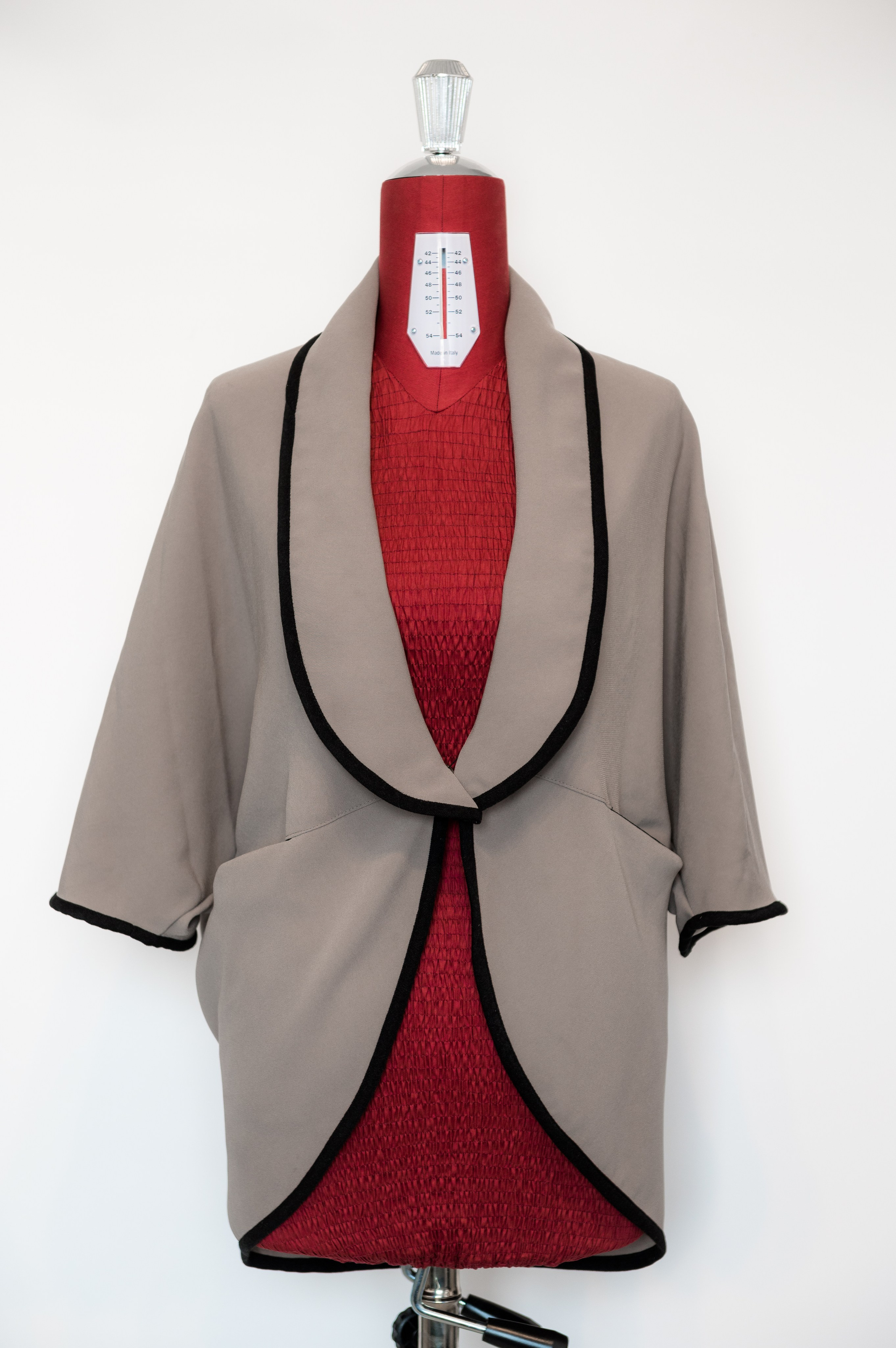 Designer vestimentar: elaborarea, proiectarea și confectionare…